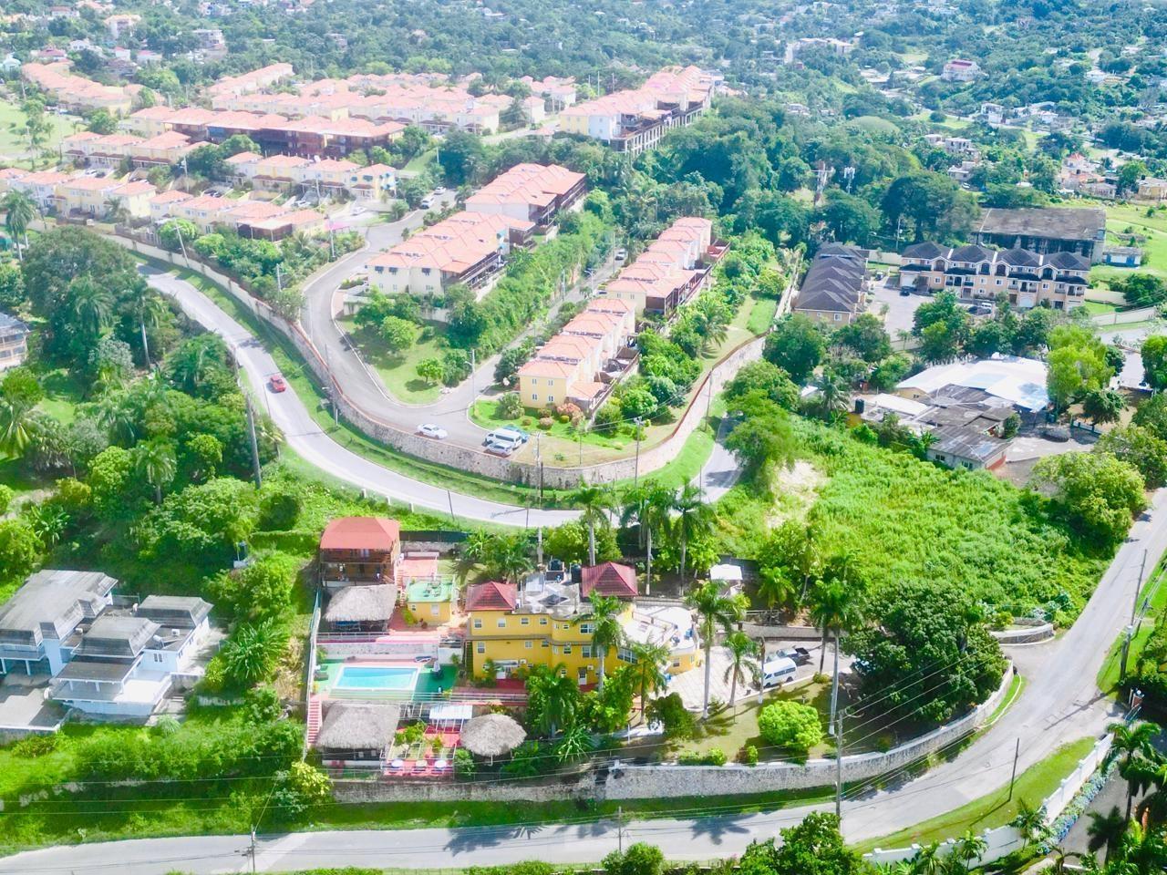 House For Sale: LEADERS AVENUE, Montego Bay | $2,200,000 photo 2
