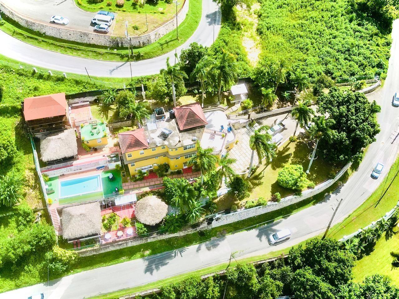 House For Sale: LEADERS AVENUE, Montego Bay | $2,200,000 photo 3