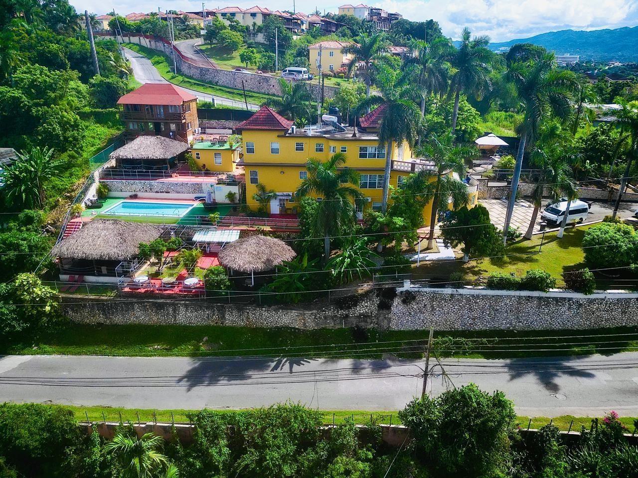 House For Sale: LEADERS AVENUE, Montego Bay | $2,200,000 photo 6