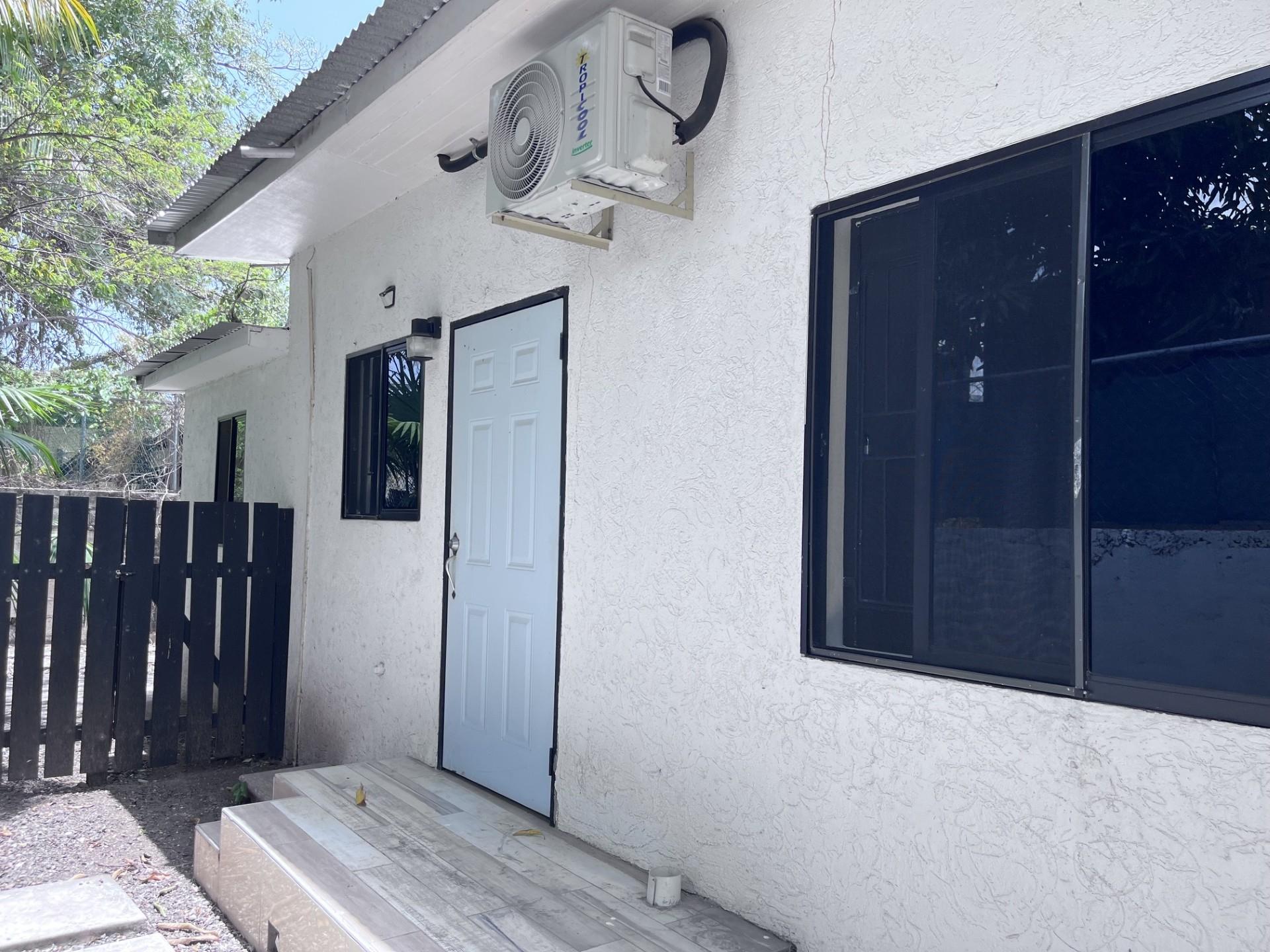 Apartment For Rent: BEDFORD PARK AVENUE, Kingston 10 | $120,000 photo 5