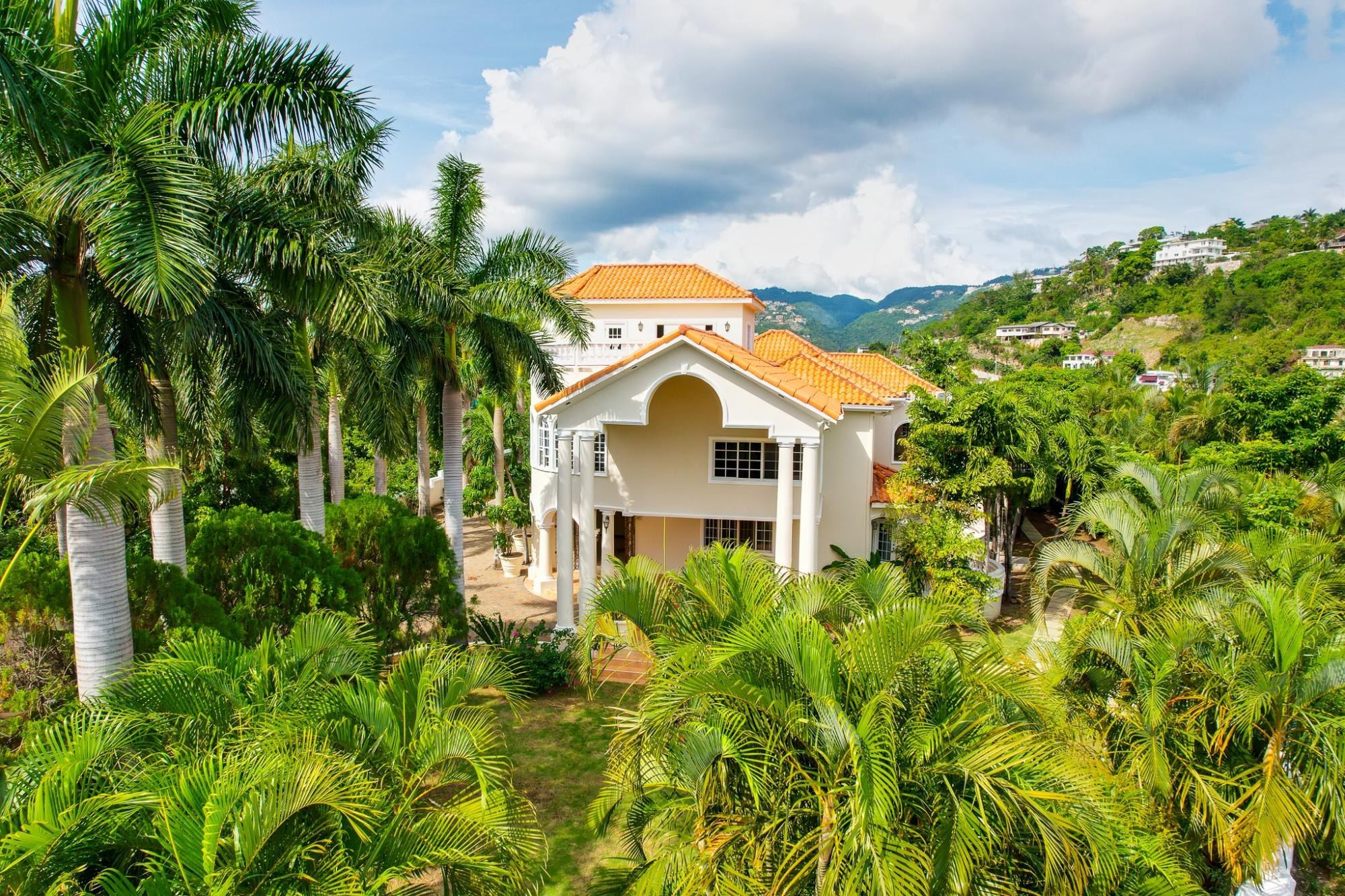 House For Sale: GROSVENOR HEIGHTS, Kingston 8 | $1,200,000