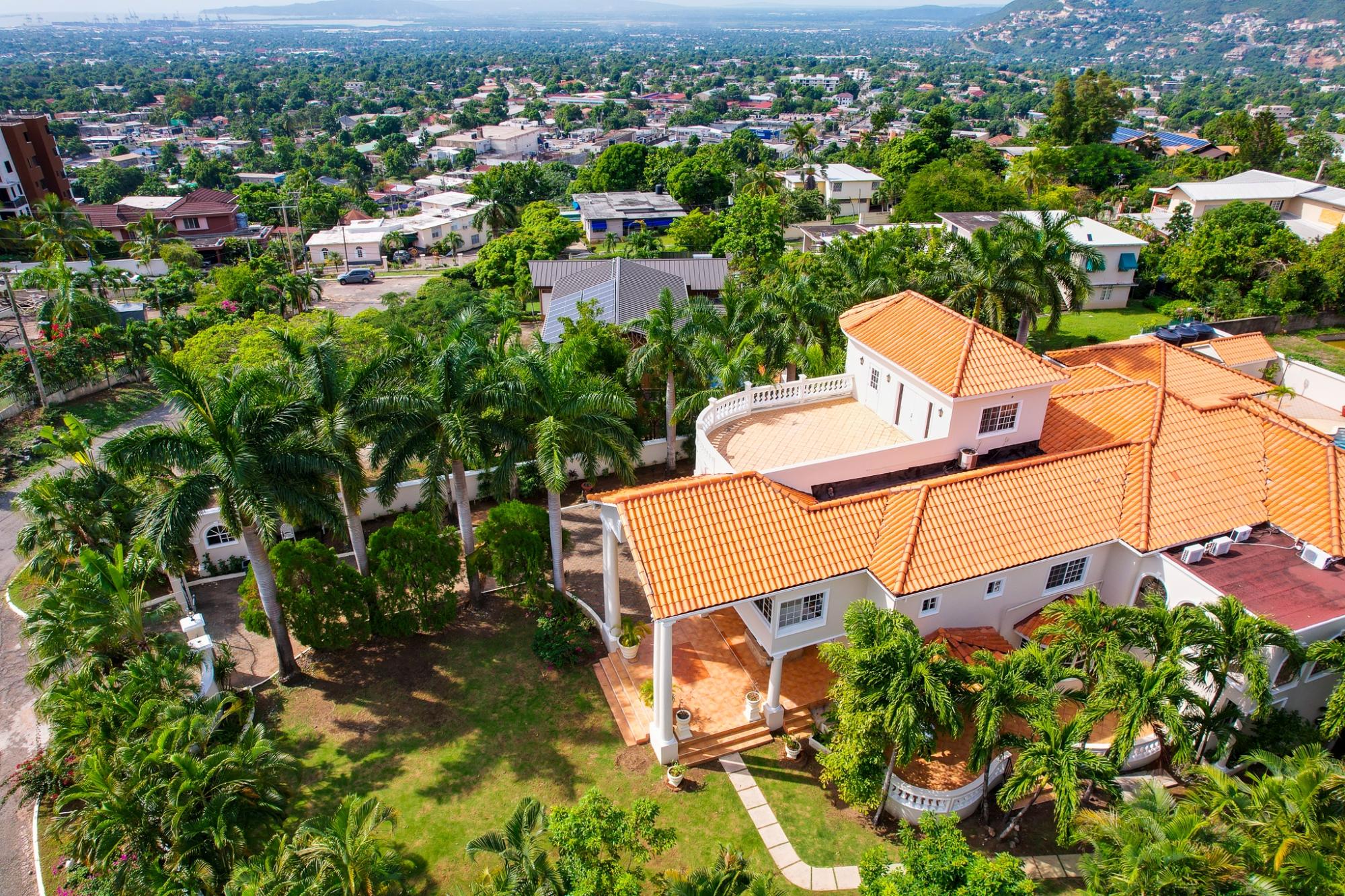 House For Sale: GROSVENOR HEIGHTS, Kingston 8 | $1,200,000 photo 7