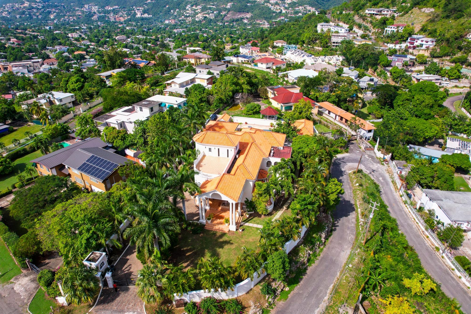 House For Sale: GROSVENOR HEIGHTS, Kingston 8 | $1,200,000 photo 8