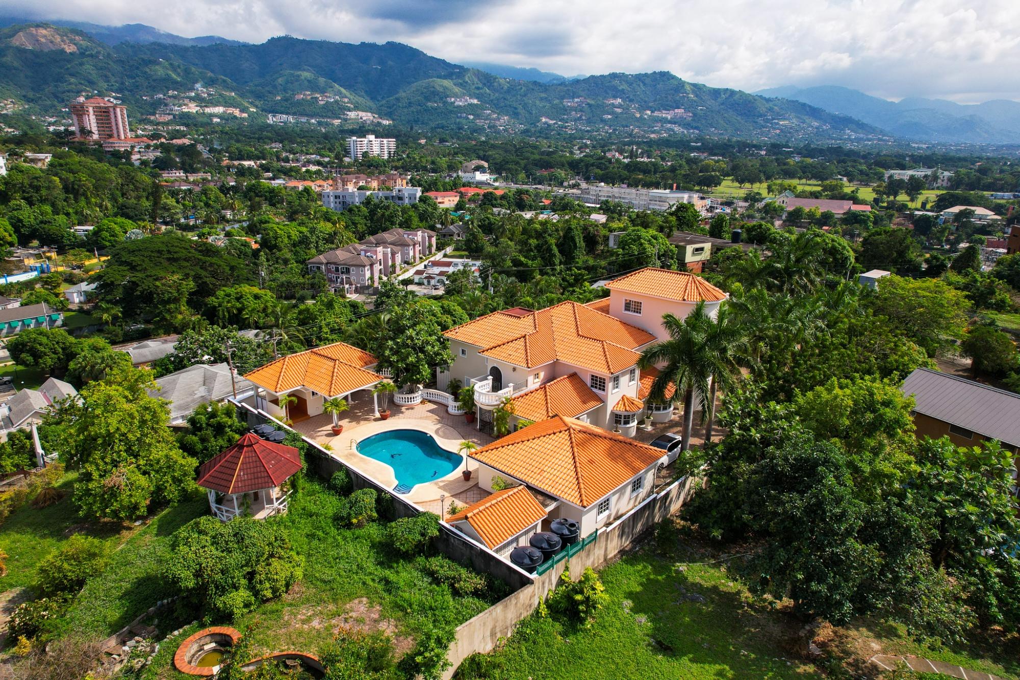 House For Sale: GROSVENOR HEIGHTS, Kingston 8 | $1,200,000 photo 9