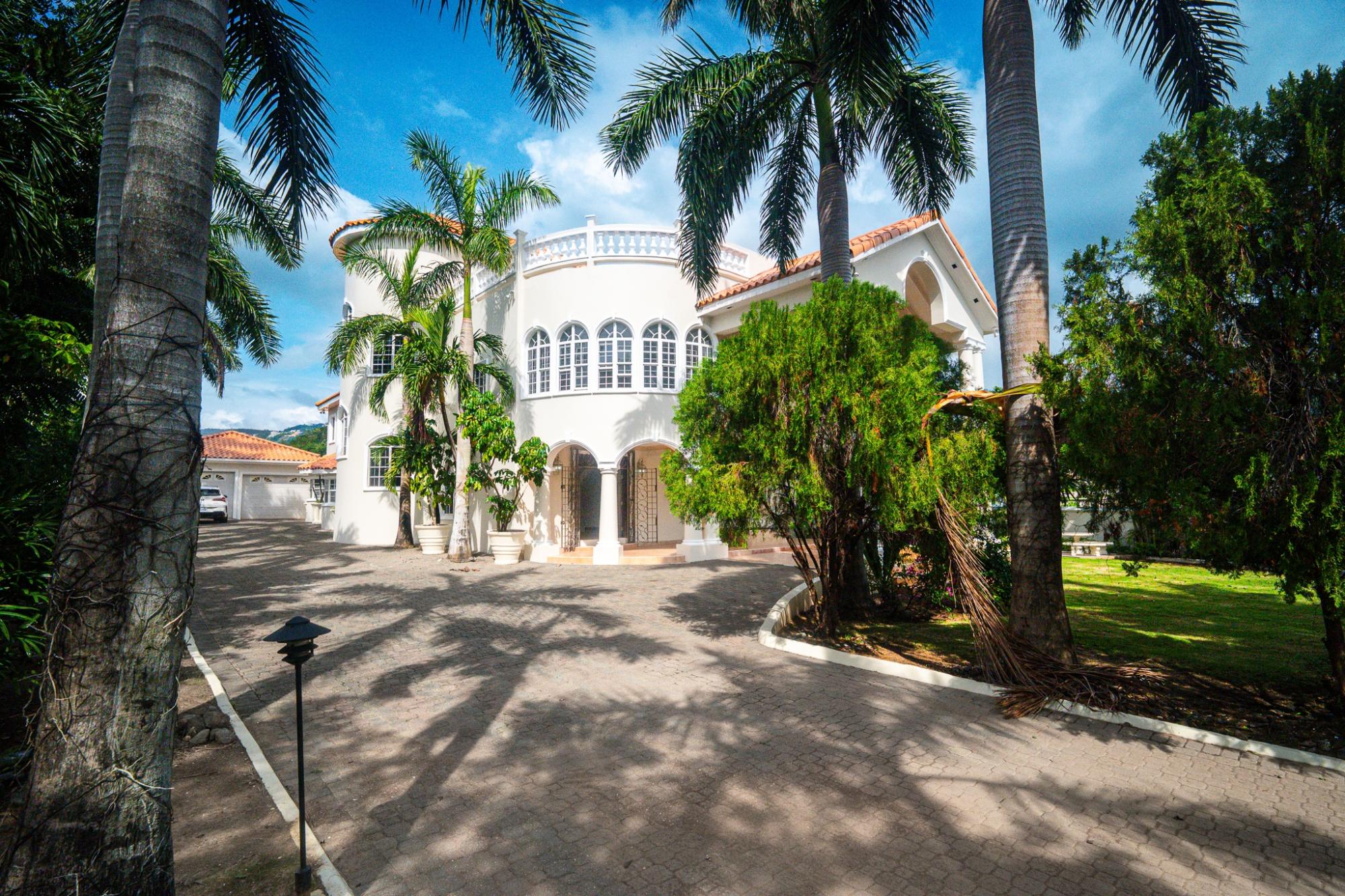 House For Sale: GROSVENOR HEIGHTS, Kingston 8 | $1,200,000 photo 18