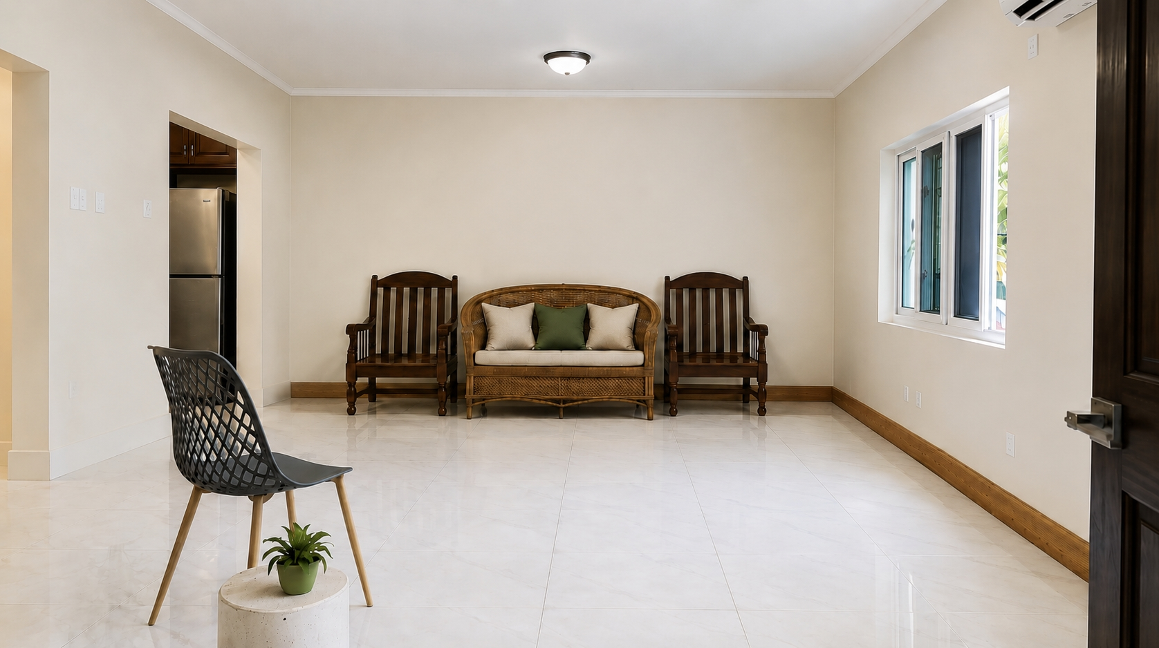 Apartment For Rent: MERRIVALE CLOSE, KINGSTON, Kingston 8 | $1,500 photo 5