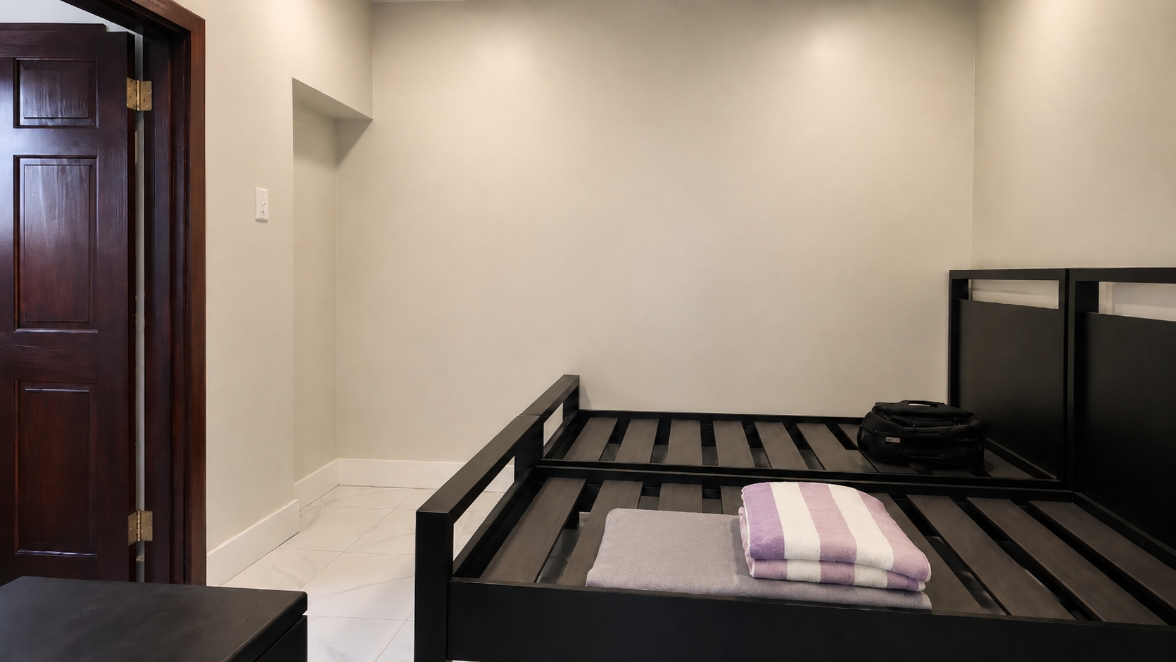 Apartment For Rent: MERRIVALE CLOSE, KINGSTON, Kingston 8 | $1,500 photo 17