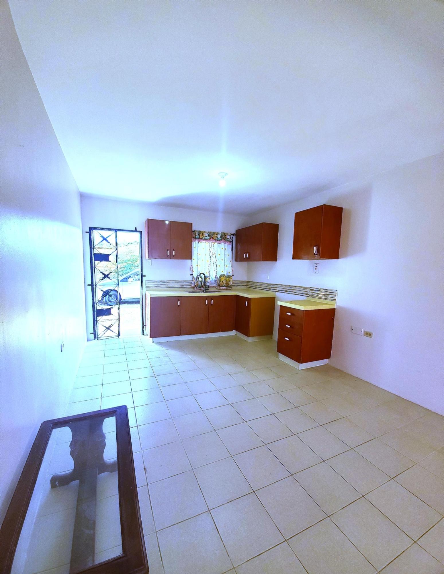 House For Rent: SANDHILLS VISTA, Hellshire Heights | $85,000 photo 2