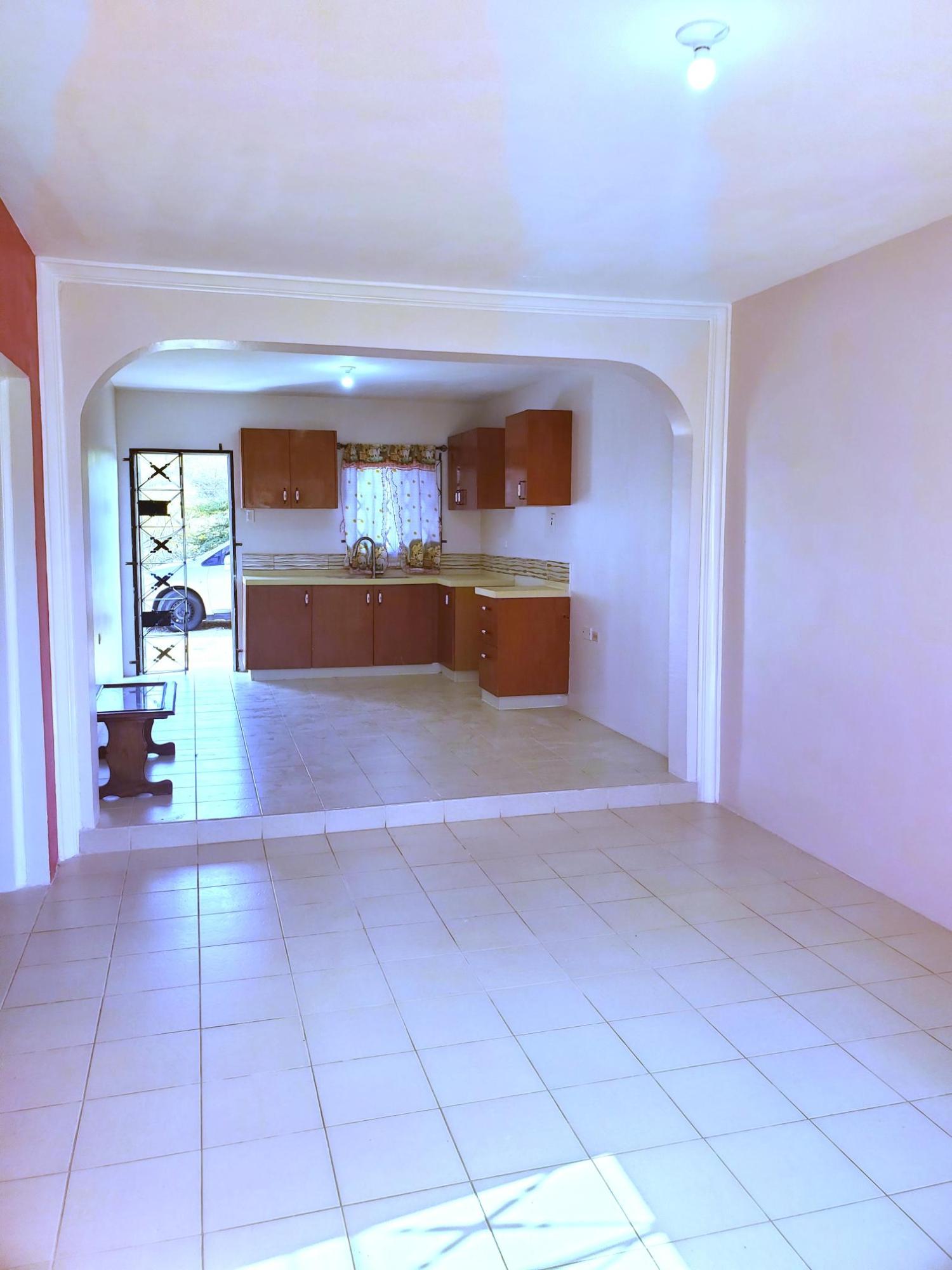 House For Rent: SANDHILLS VISTA, Hellshire Heights | $85,000 photo 3