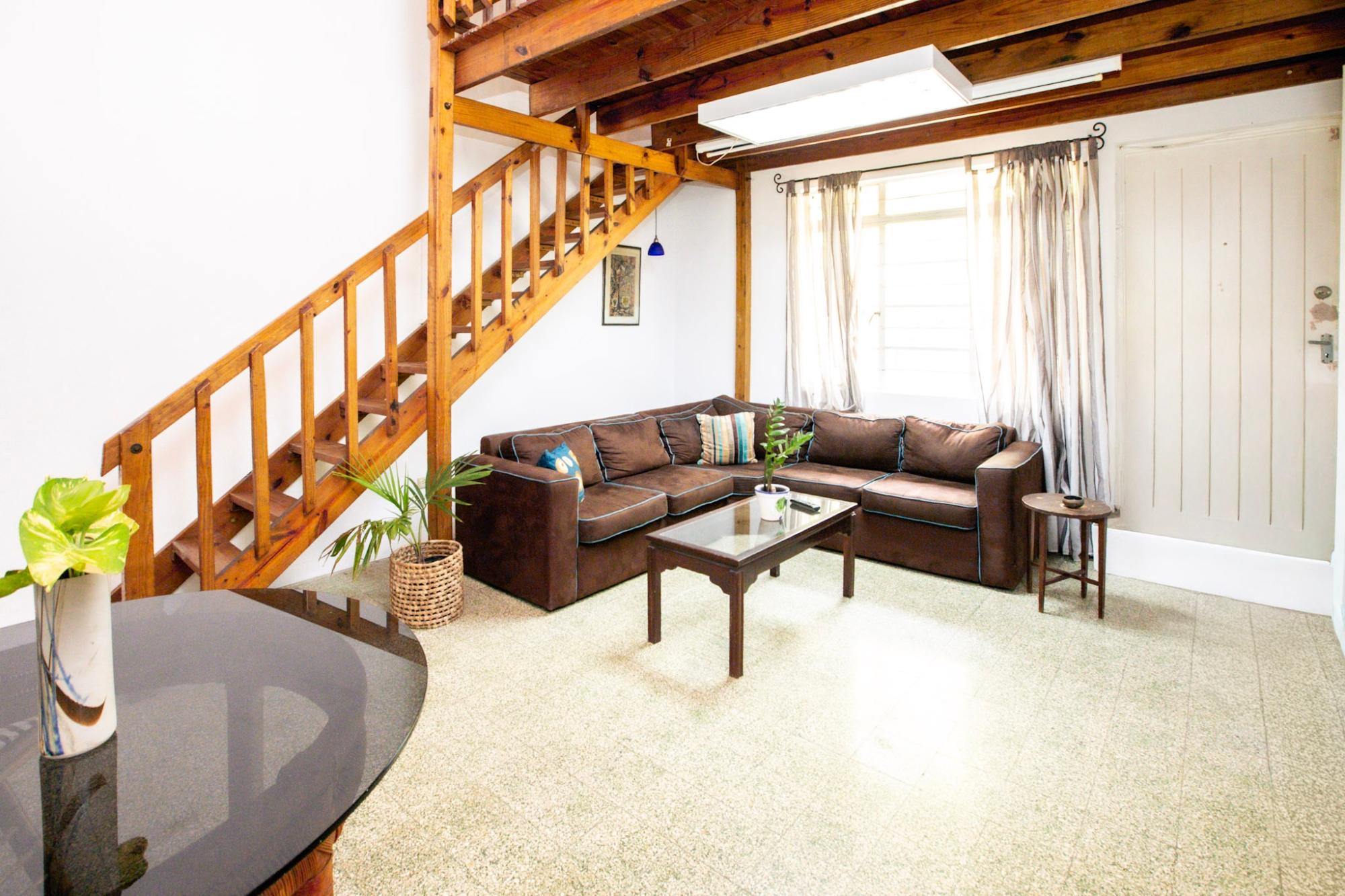 House For Rent: RIVERSIDE HEIGHTS, GORDON, Gordon Town P.O. | $200,000 photo 4