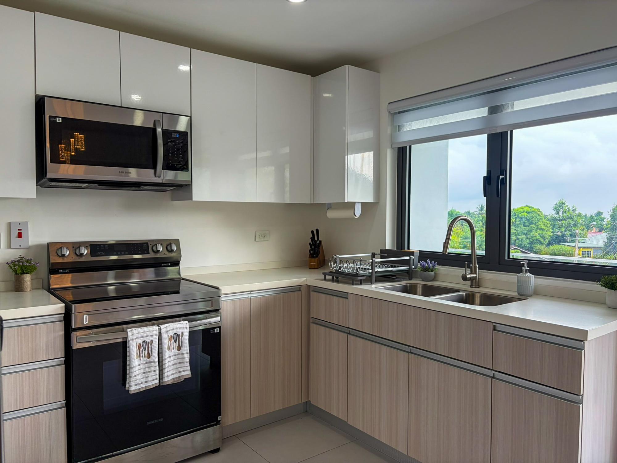 Apartment For Rent: GRAHAM HEIGHTS, Kingston 6 | $1,700 photo 10