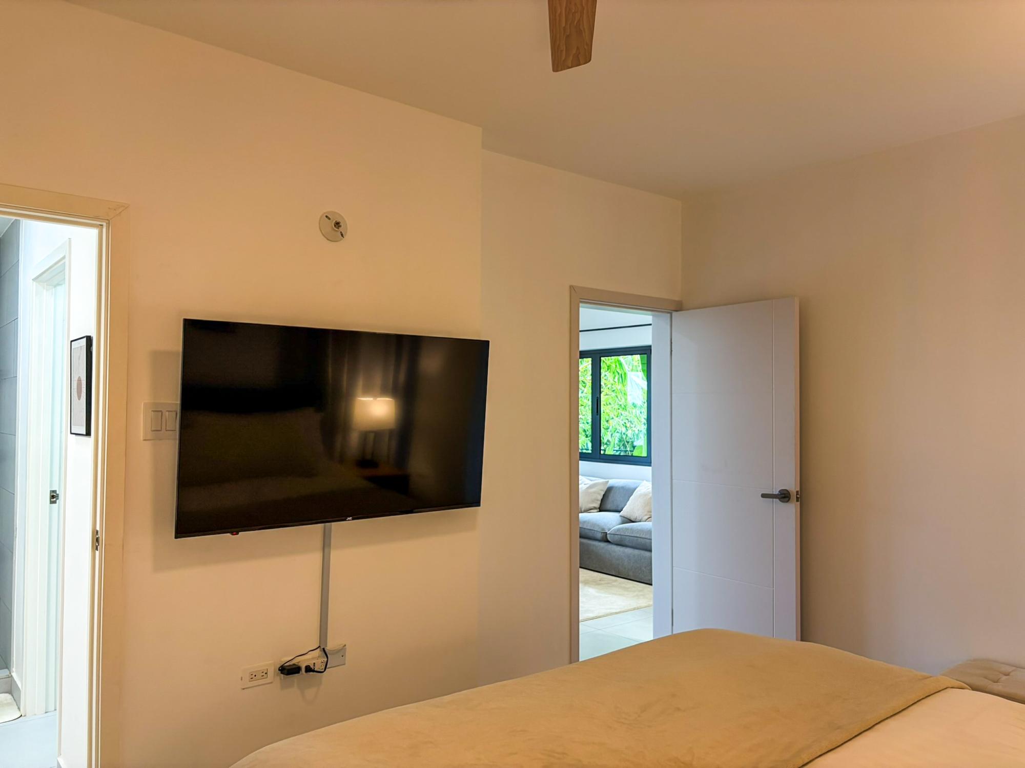 Apartment For Rent: GRAHAM HEIGHTS, Kingston 6 | $1,700 photo 16