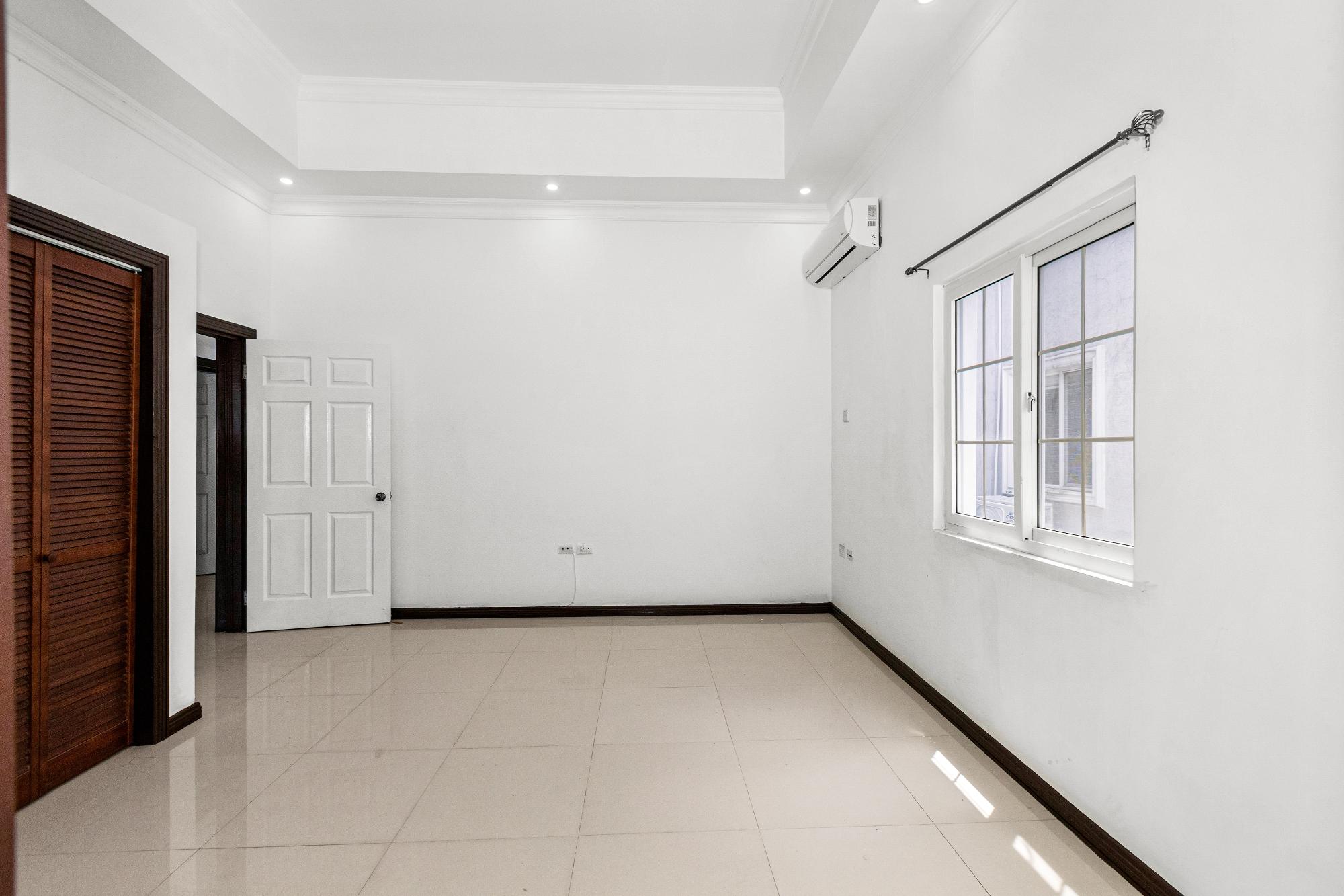 Apartment For Sale: ROCHESTER AVE, Kingston 8 | $45,000,000 photo 12
