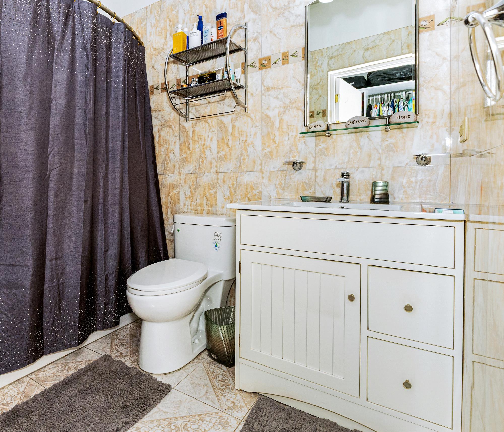 Apartment For Sale: BRAEMAR AVENUE, Kingston 10 | $45,000,000 photo 9