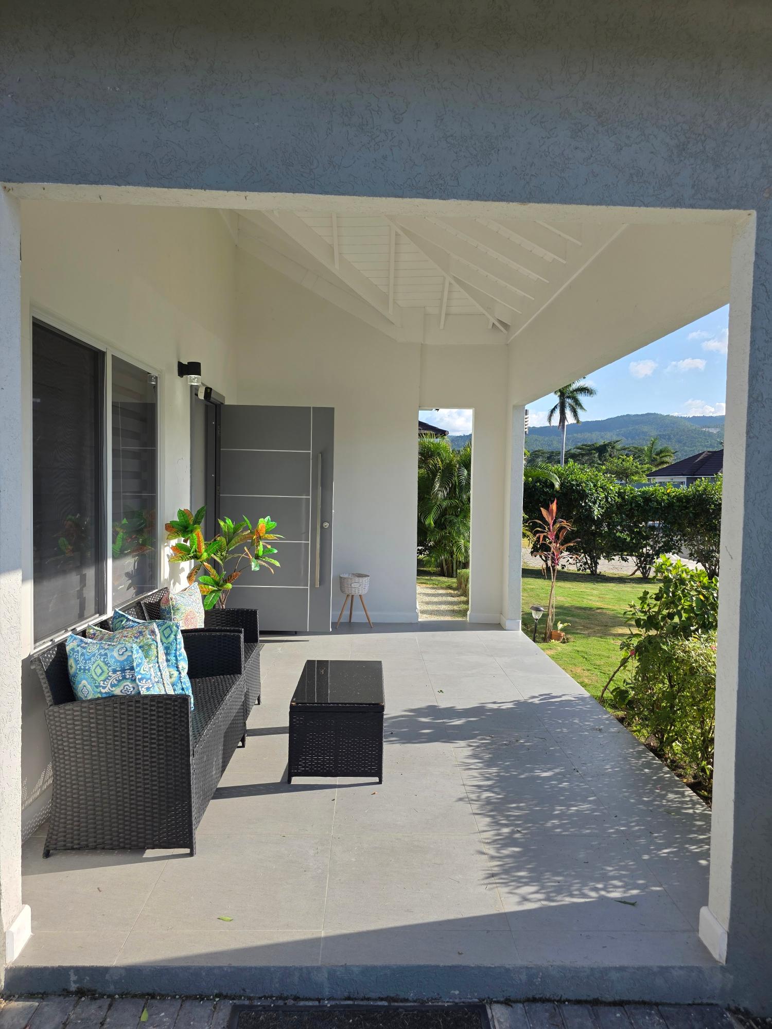 House For Rent: FAIRWAY ESTATE DRAX HALL, Drax Hall Estate | $2,500 photo 4