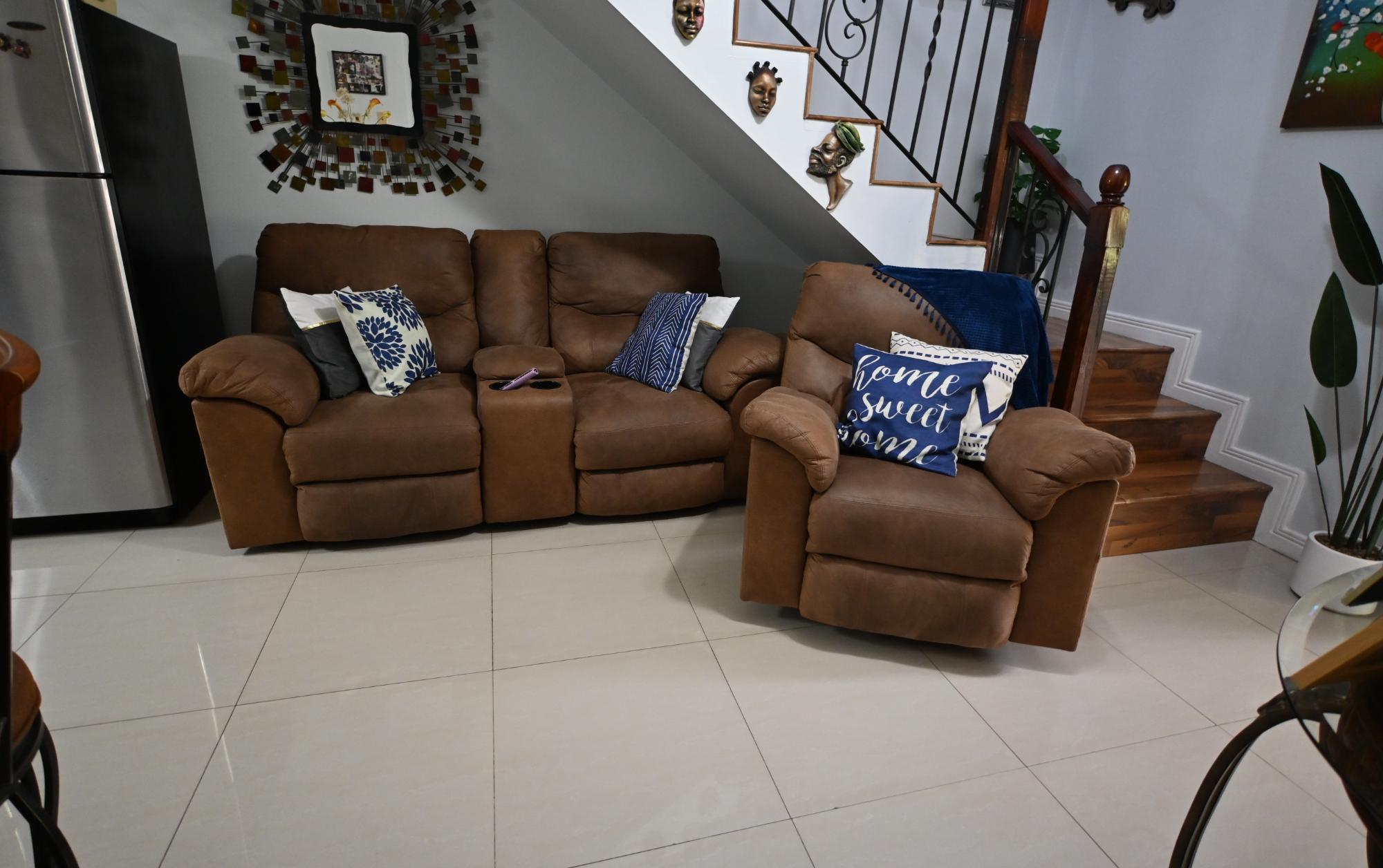Apartment For Sale: DUKHARAN AVENUE, Kingston 8 | $46,000,000 photo 4