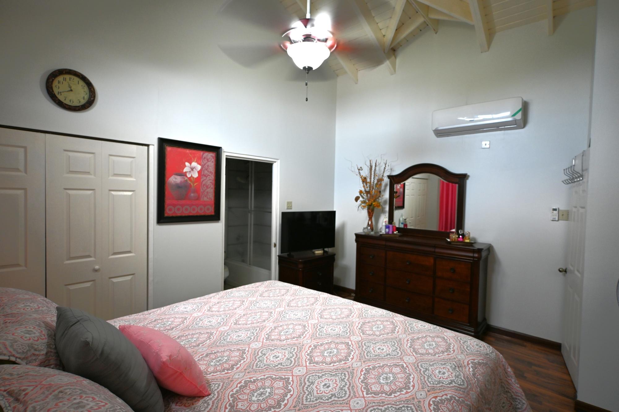 Apartment For Sale: DUKHARAN AVENUE, Kingston 8 | $46,000,000 photo 14