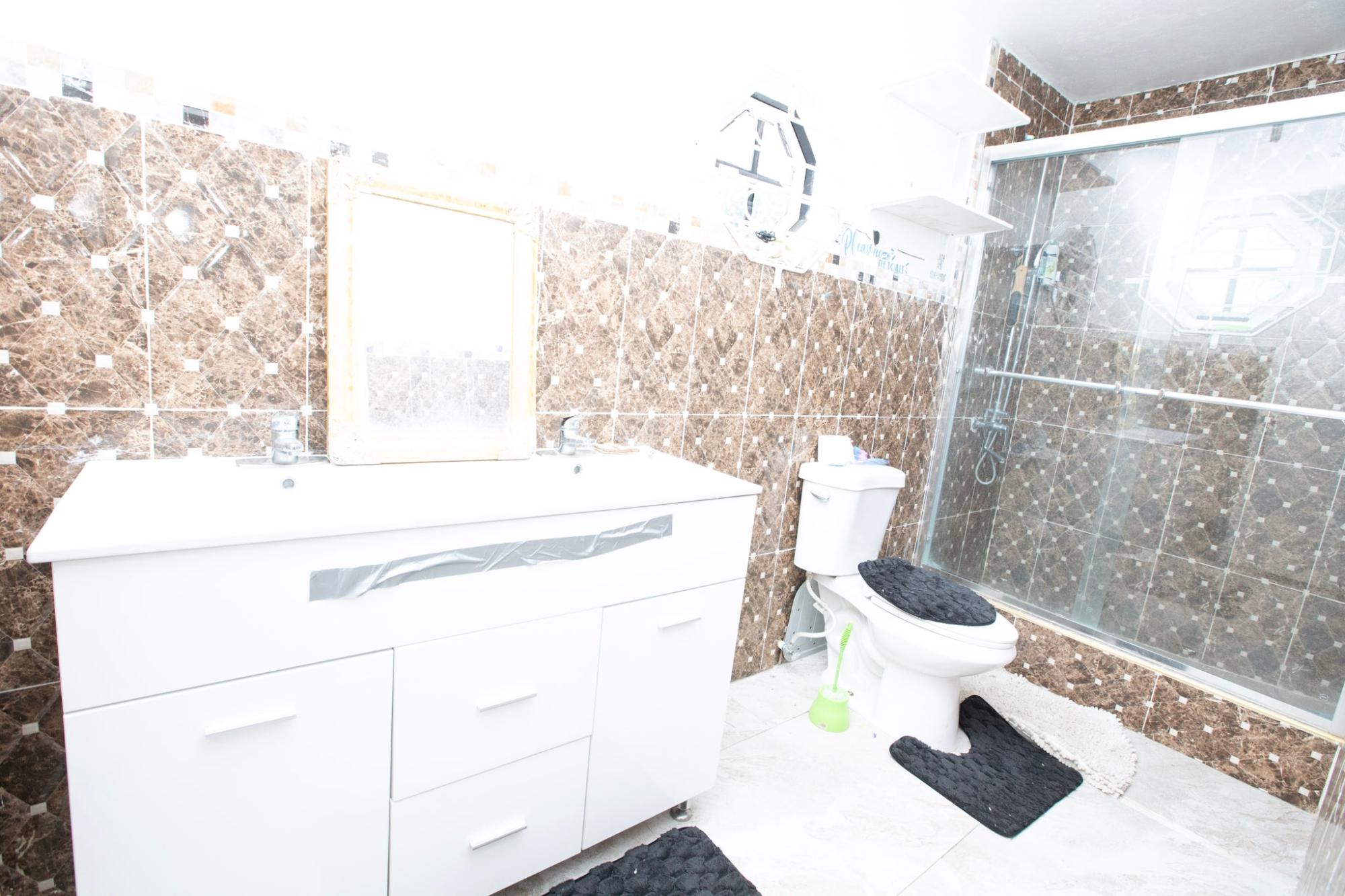 House For Sale: CLAREMONT TERRACE, Old Harbour | $35,000,000 photo 17