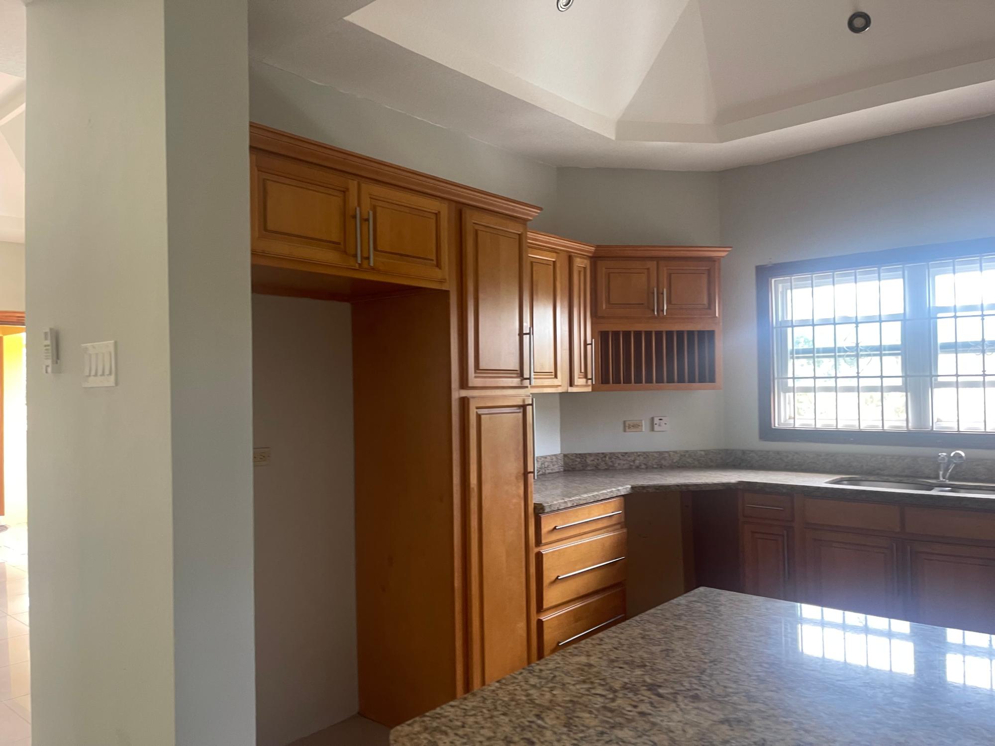Apartment For Rent: PADDINGTON TERRACE, Kingston 6 | $1,300 photo 9