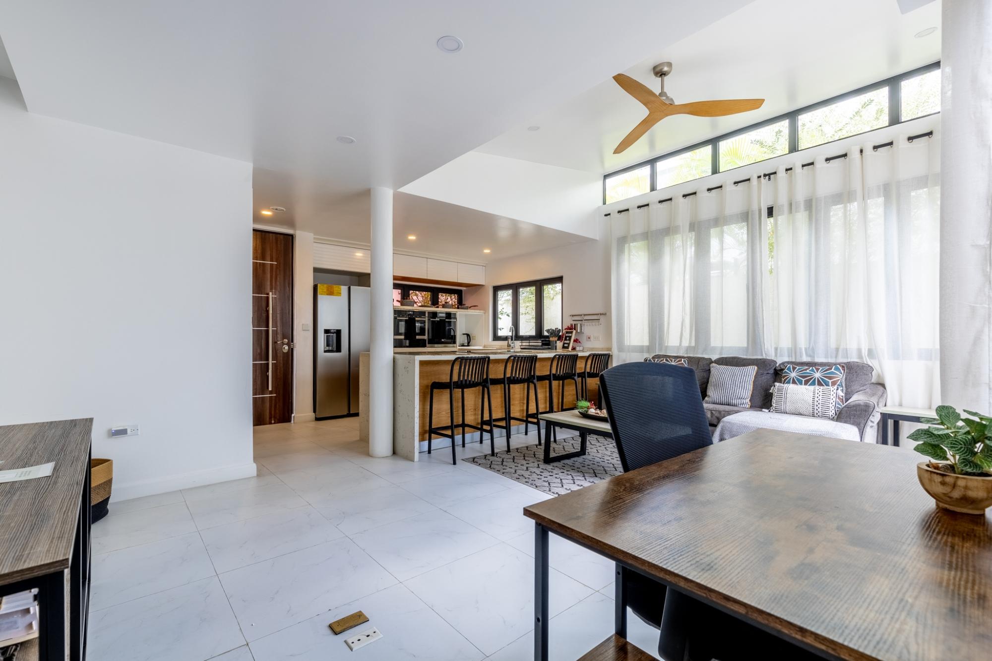 Apartment For Sale: PARADISE BAY, READING, Reading | $299,999 photo 9