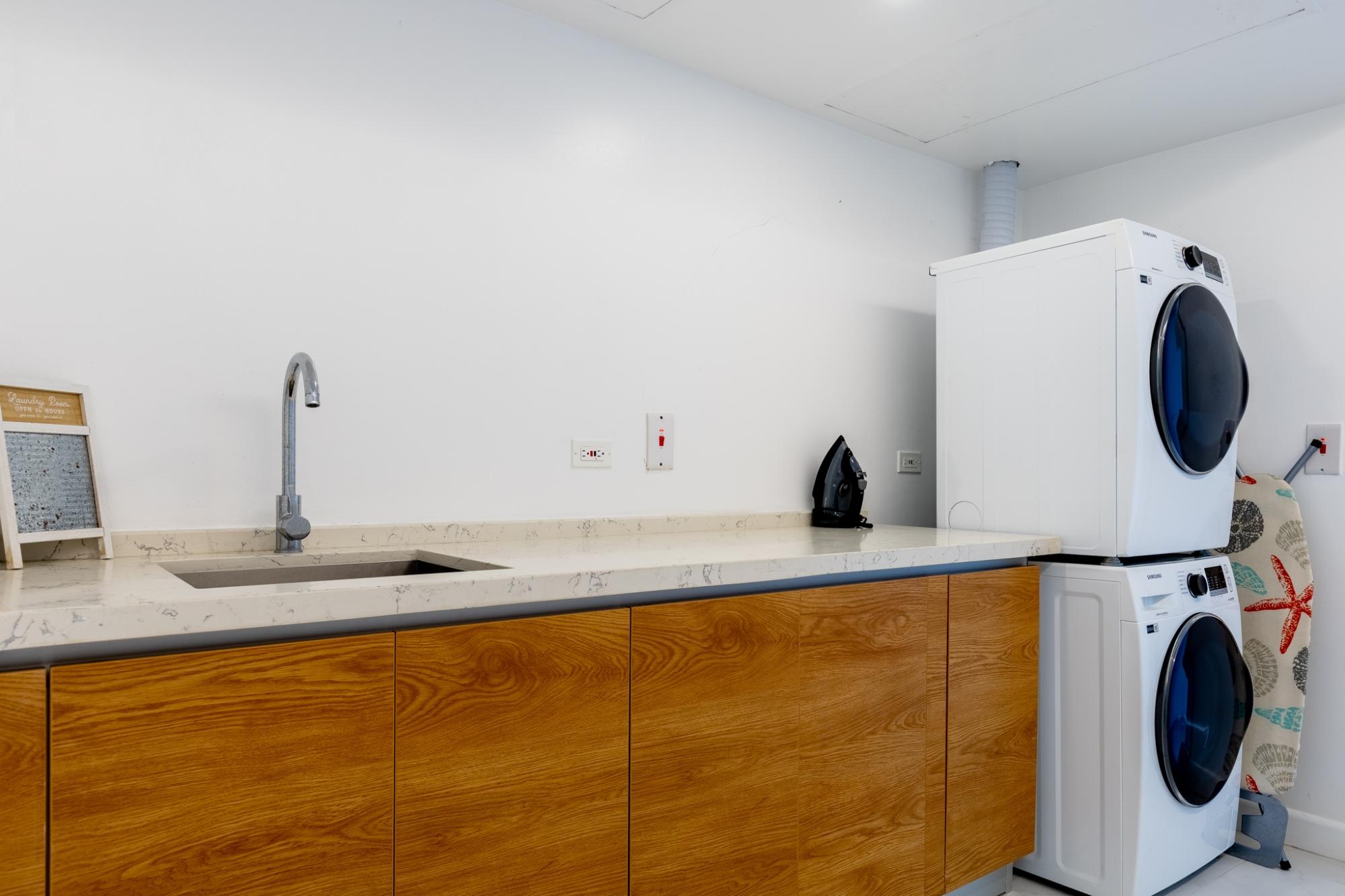 Apartment For Sale: PARADISE BAY, READING, Reading | $299,999 photo 16