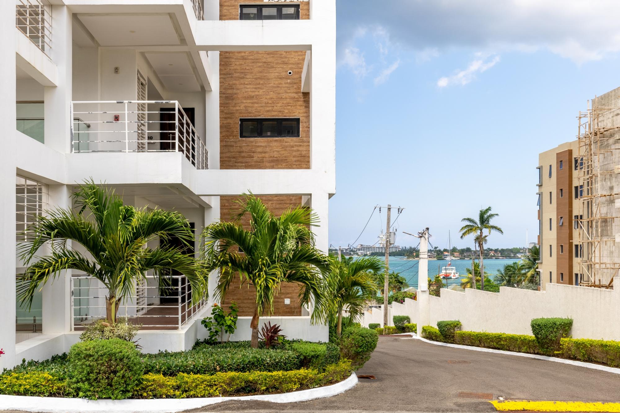 Apartment For Sale: PARADISE BAY, READING, Reading | $299,999 photo 23