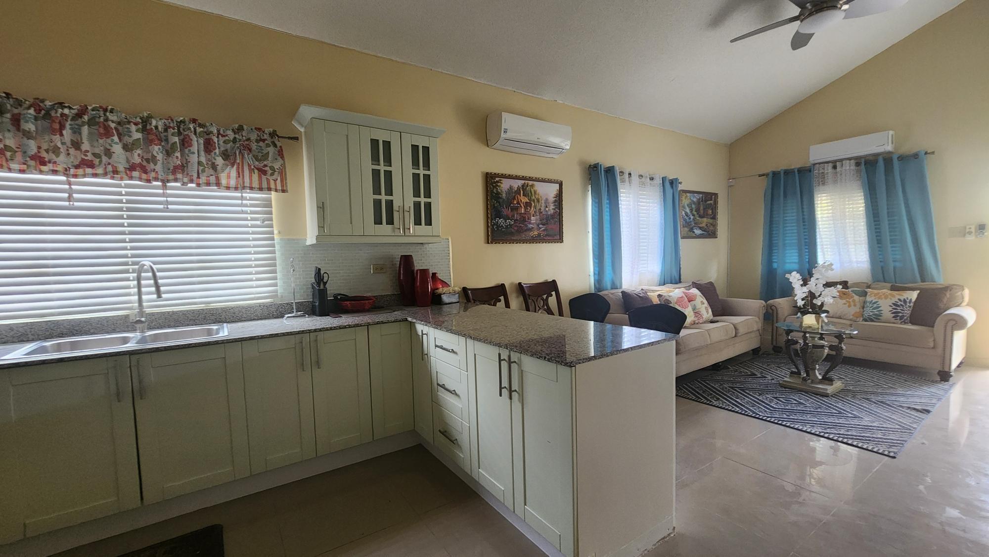 House For Rent: ELIA TADDEO COURSE, Caymanas | $1,150 photo 3