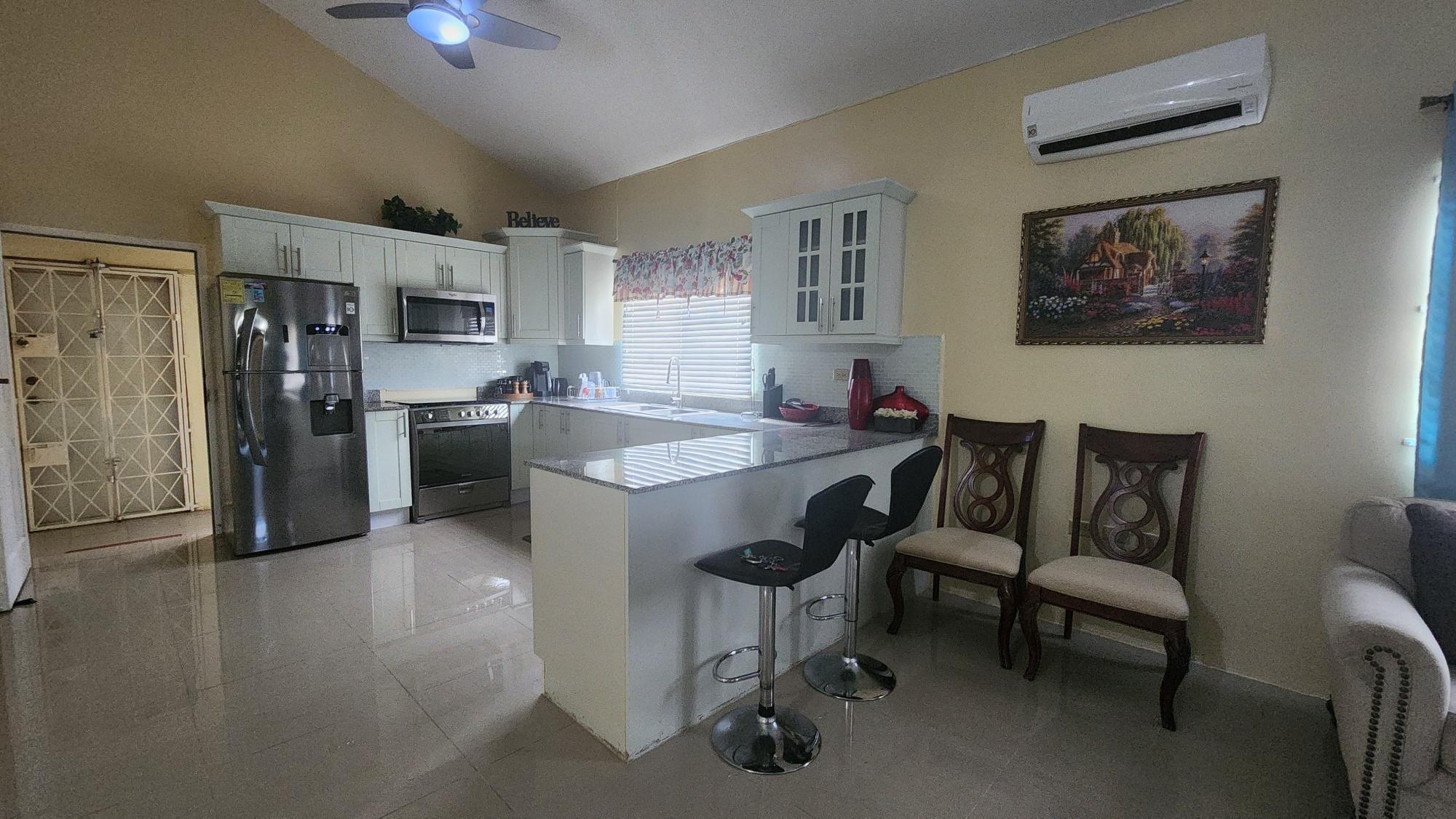 House For Rent: ELIA TADDEO COURSE, Caymanas | $1,150 photo 6