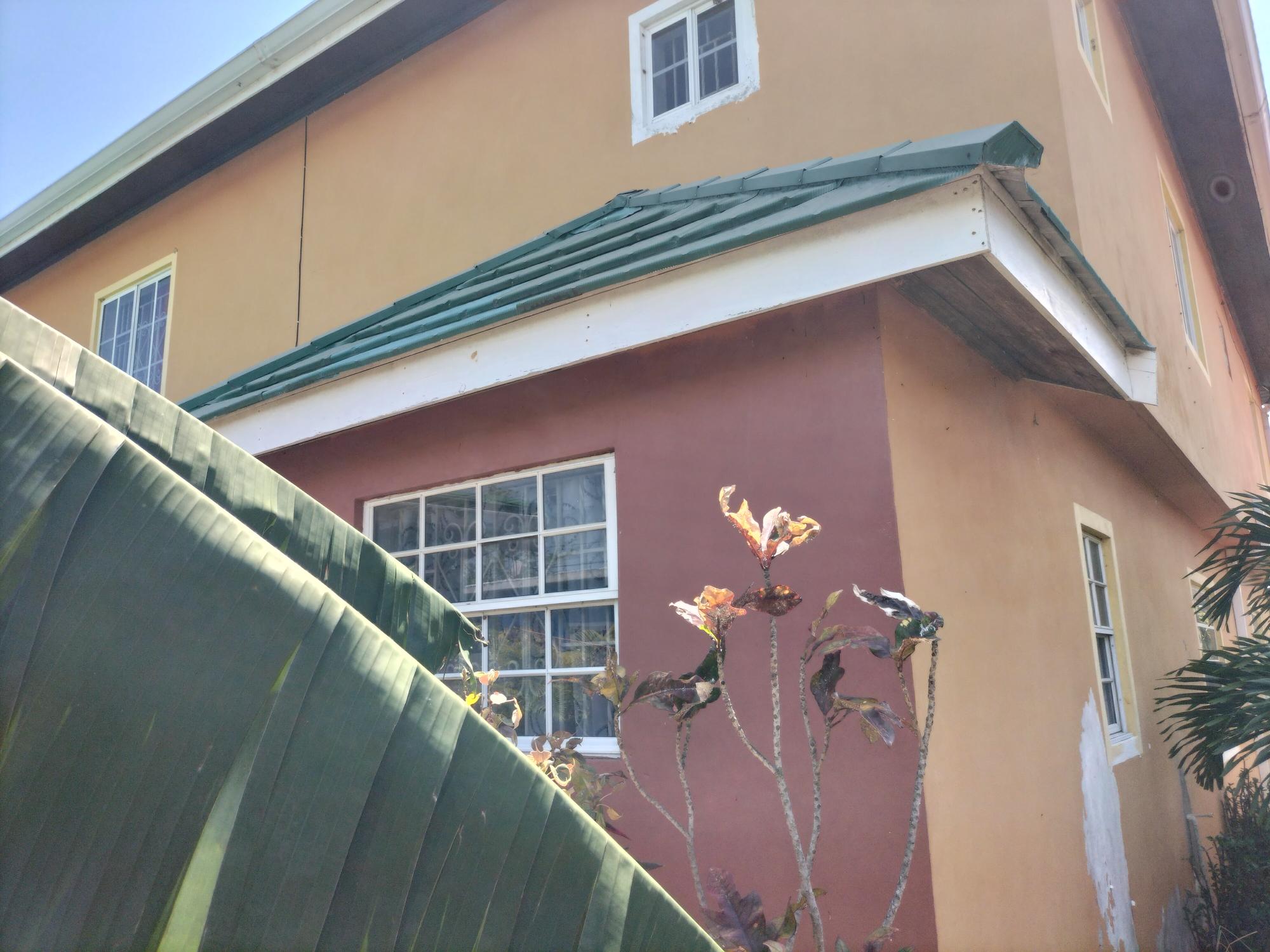 House For Rent: OCEANIC AVENUE, TOBY HEIG, Tobby Heights | $40,000 photo 2