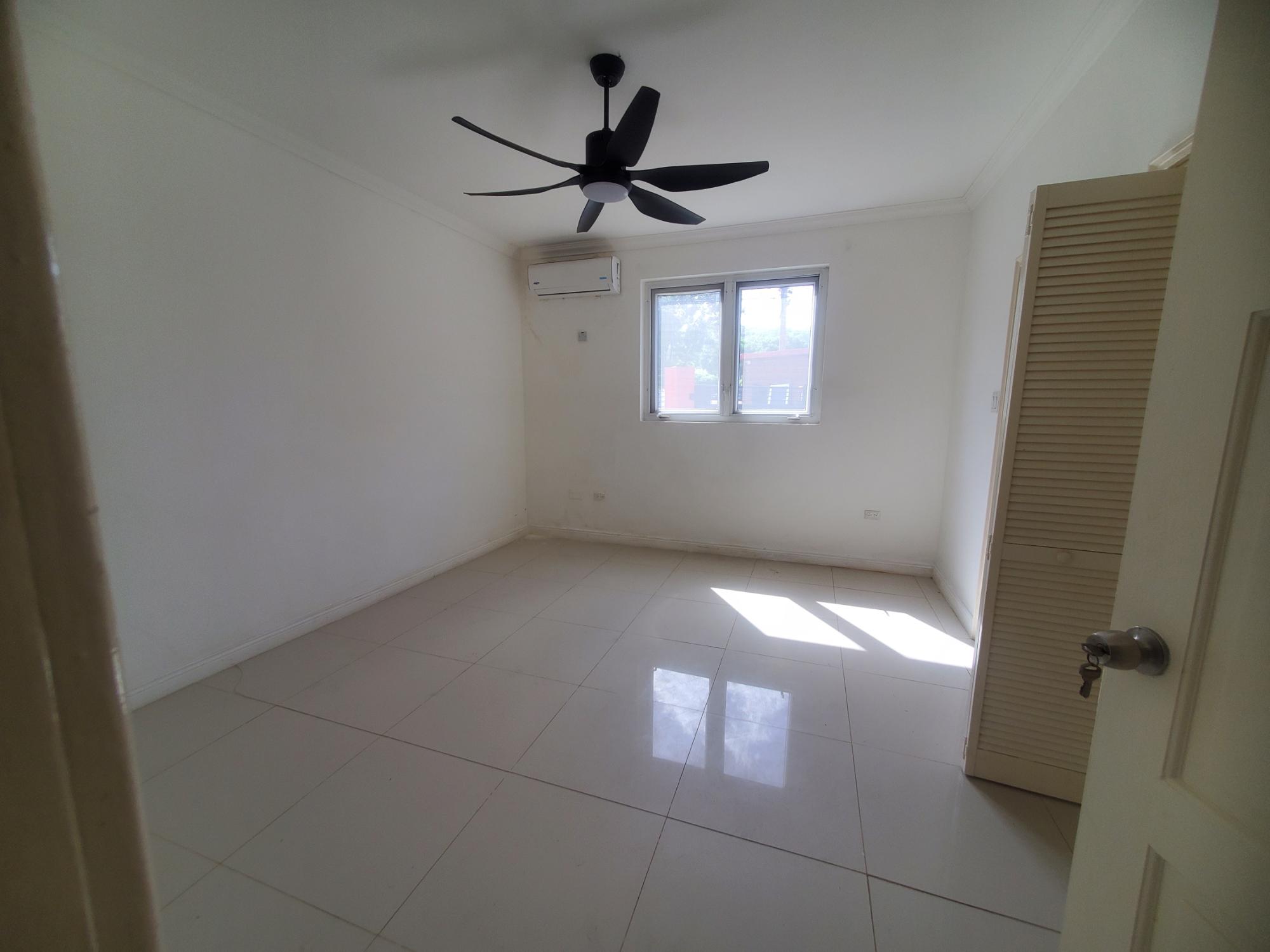 Apartment For Rent: FAIRWAY AVENUE, Kingston 5 | $1,600 photo 4
