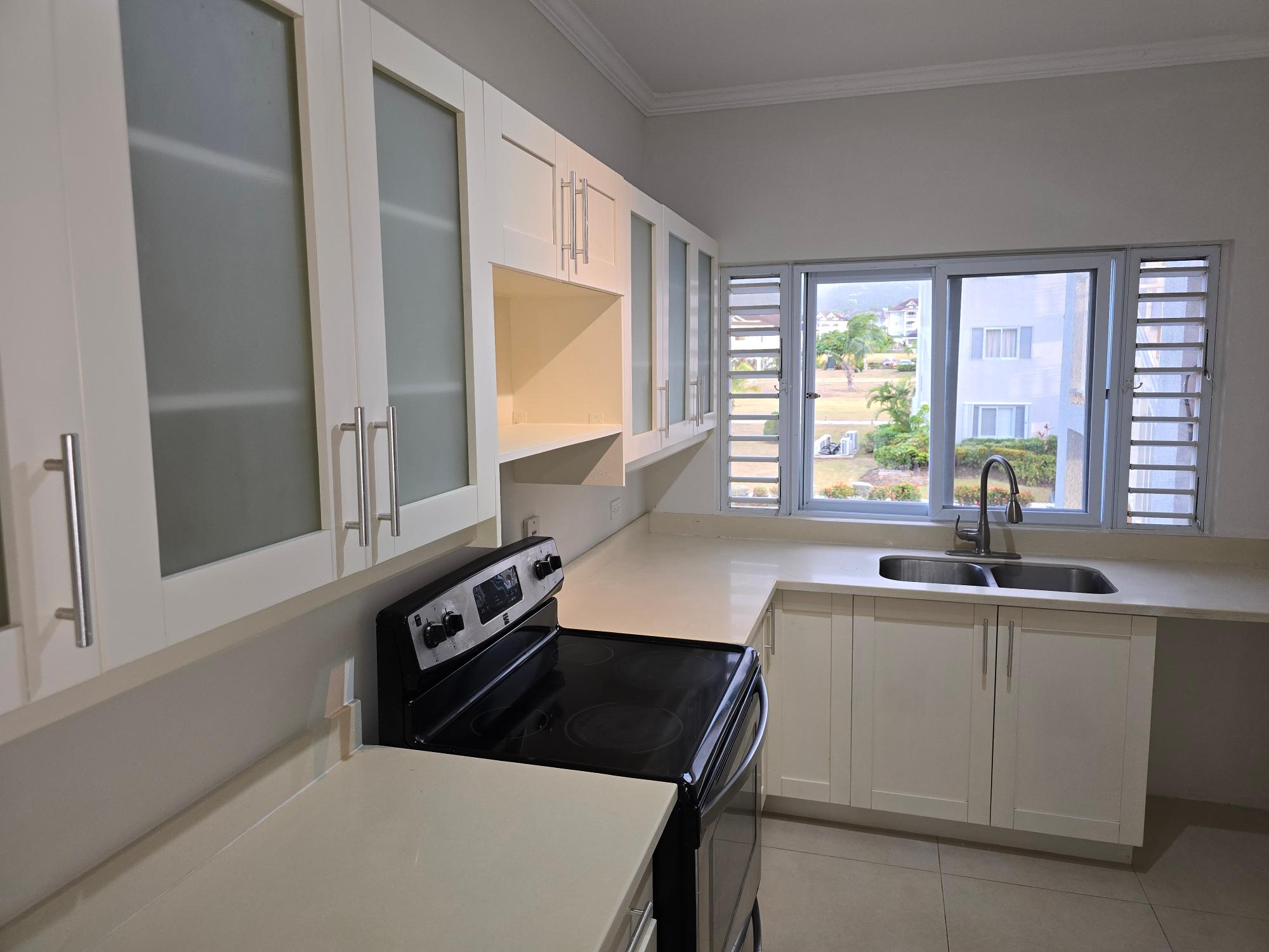 Apartment For Sale: RICHMOND FERN COURT, Ocho Rios | $329,900 photo 4