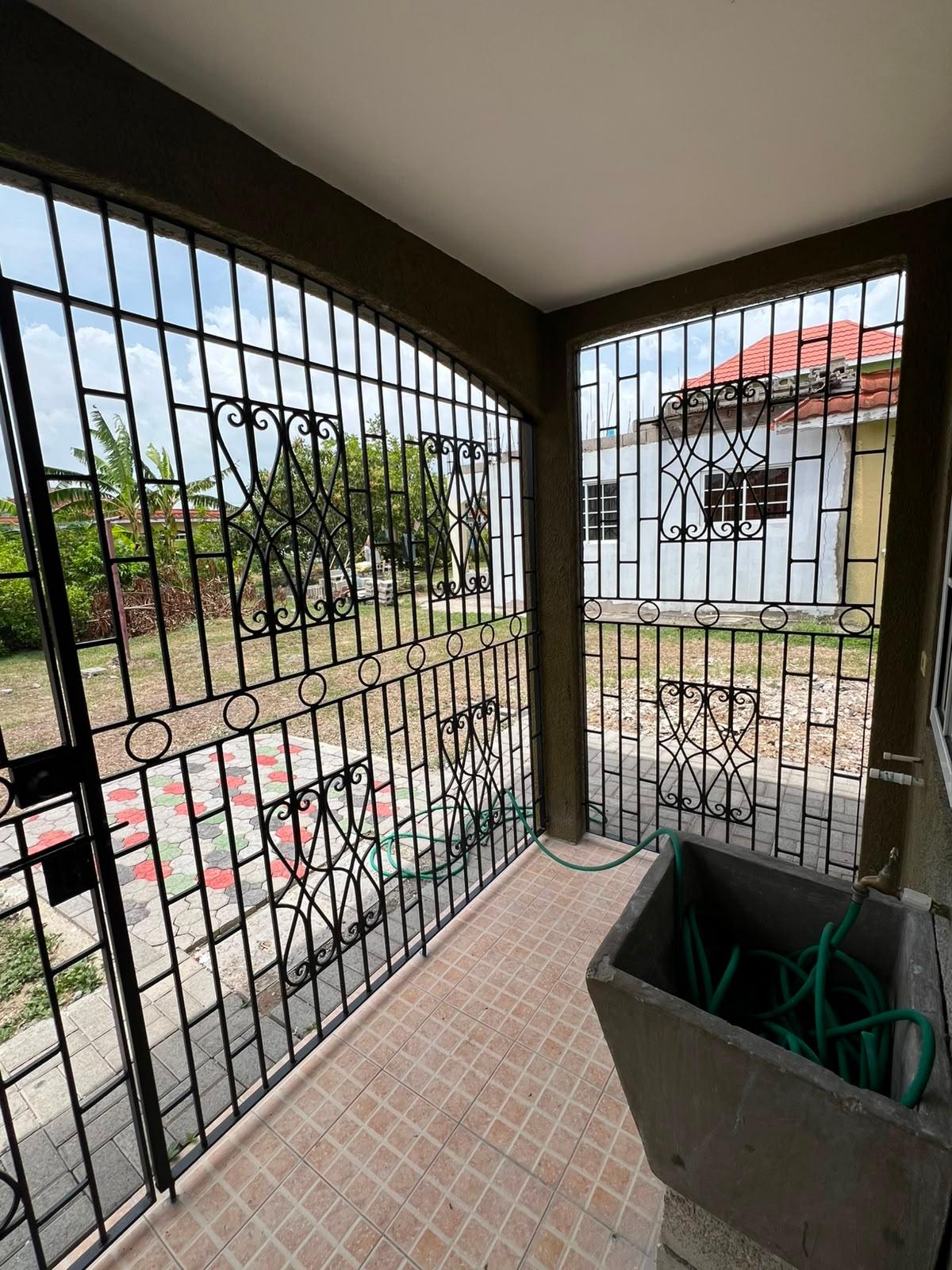 House For Rent: SEVILLE MEADOWS PH1 ,SPAN, SYDENHAM GARDENS | $90,000 photo 12