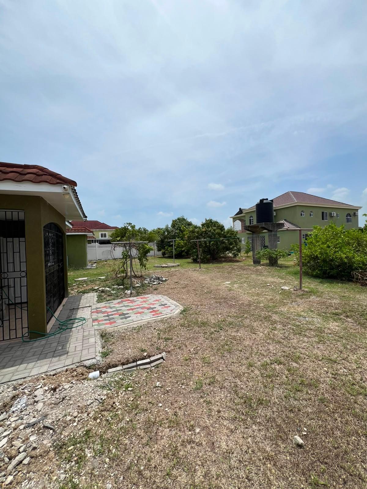 House For Rent: SEVILLE MEADOWS PH1 ,SPAN, SYDENHAM GARDENS | $90,000 photo 17