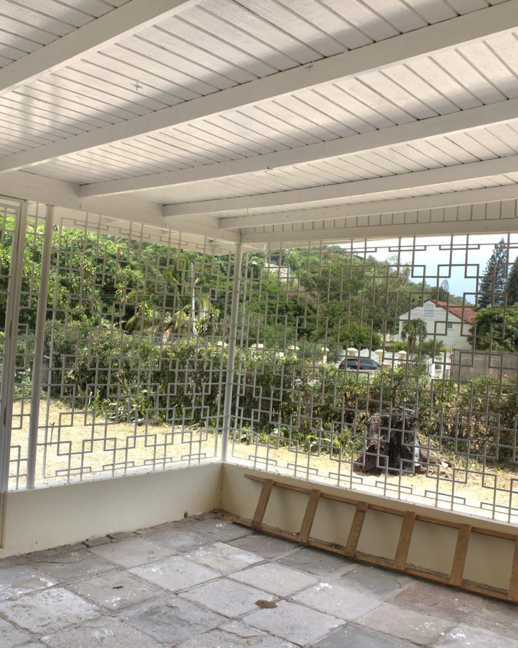 House For Rent: AVESBURY AVENUE, Kingston 6 | $200,000 photo 7