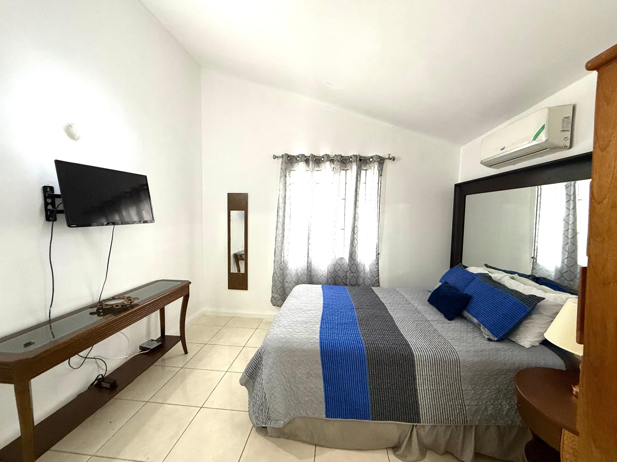 House For Rent: MONTEGO WEST VILLAGE, Montego Bay | $1,300 photo 16