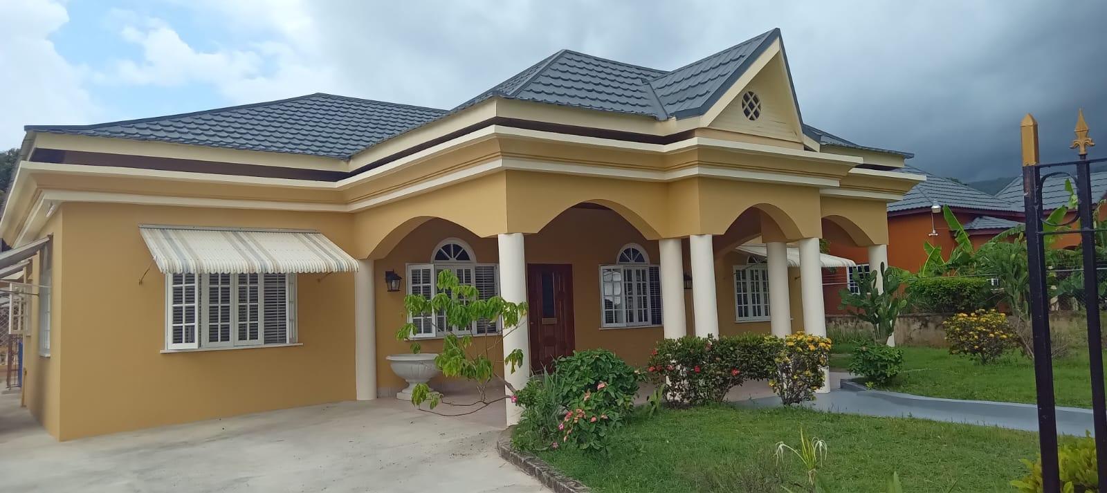 House For Rent: GREENSVIEW DR. CORAL GARD, Cornwall | $800
