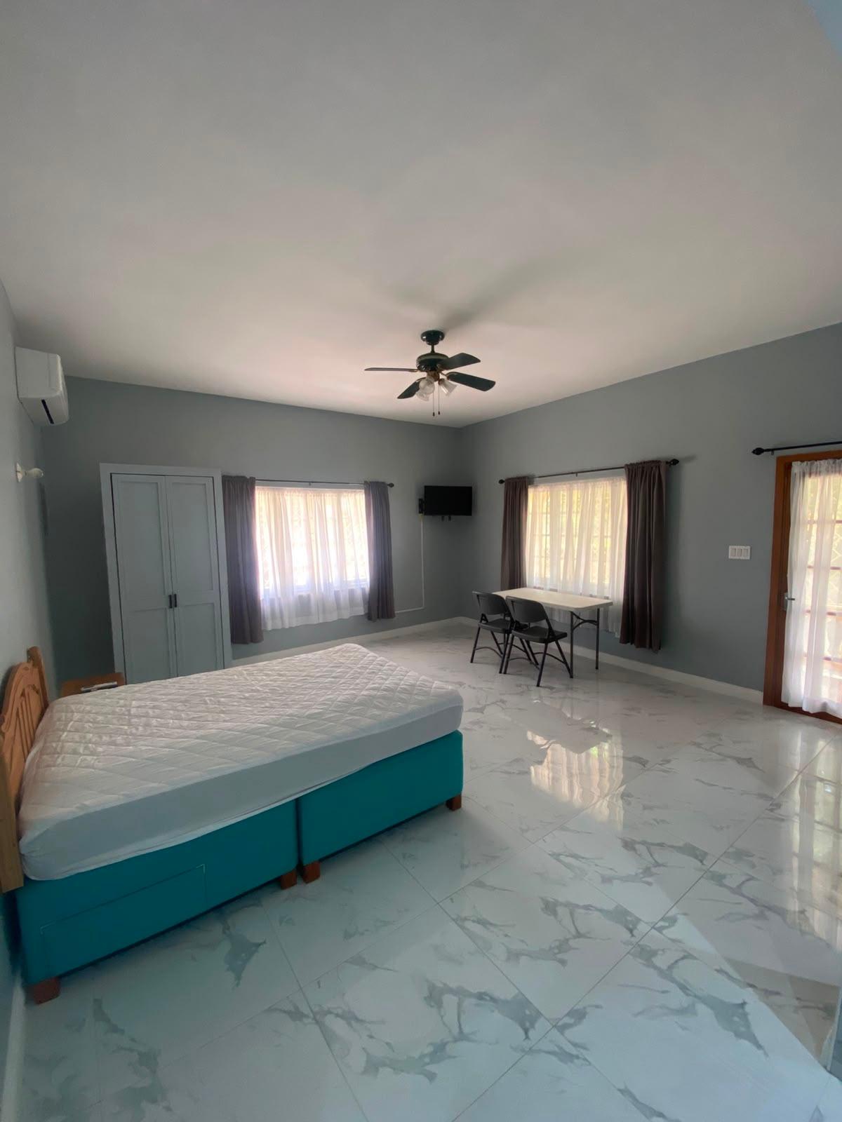 House For Rent: GREENSVIEW DR. CORAL GARD, Cornwall | $800 photo 5