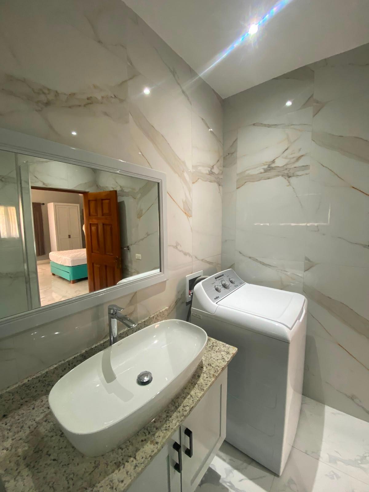 House For Rent: GREENSVIEW DR. CORAL GARD, Cornwall | $800 photo 8