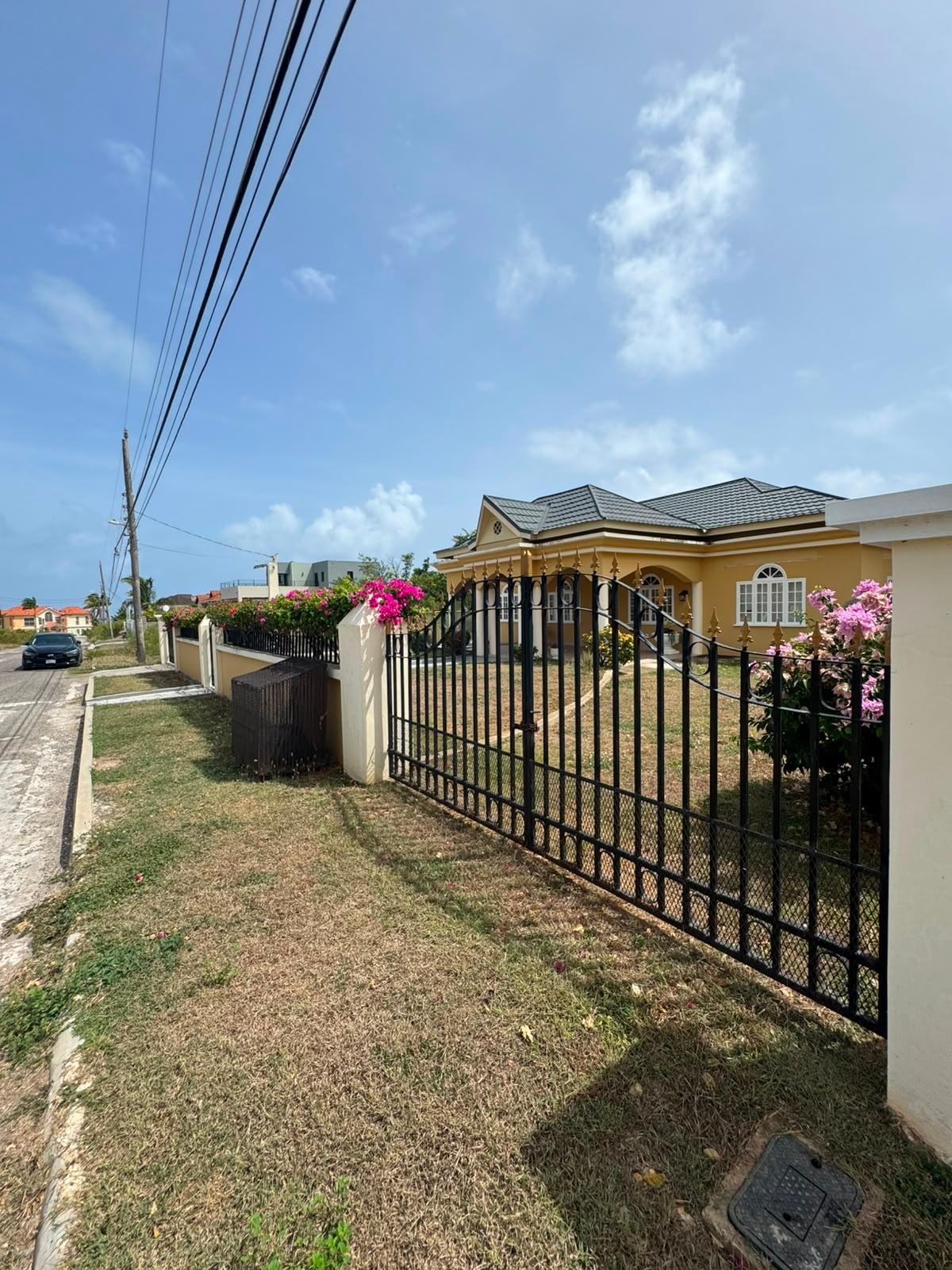 House For Rent: GREENSVIEW DR. CORAL GARD, Cornwall | $800 photo 18