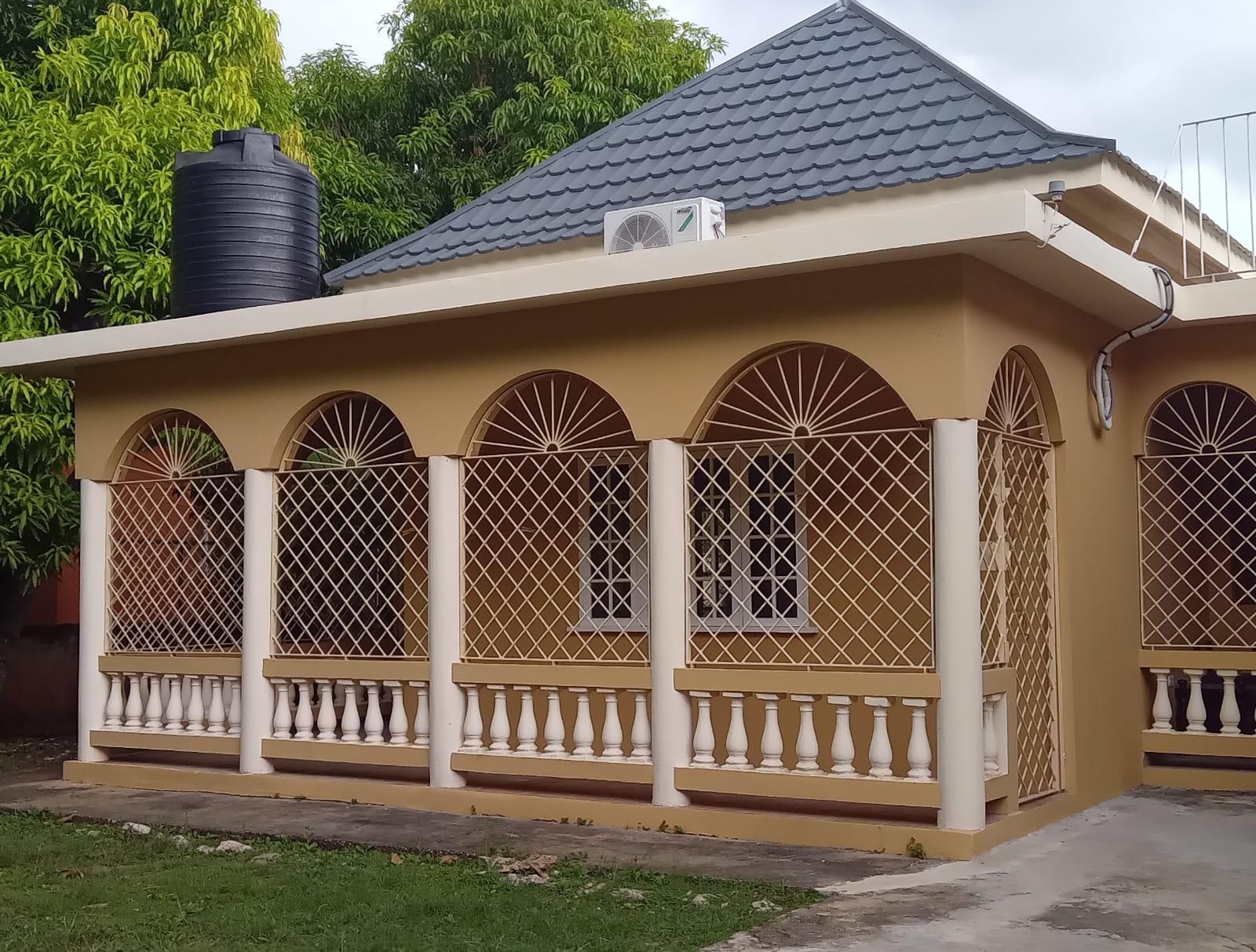 House For Rent: GREENSVIEW DR. CORAL GARD, Cornwall | $800 photo 21