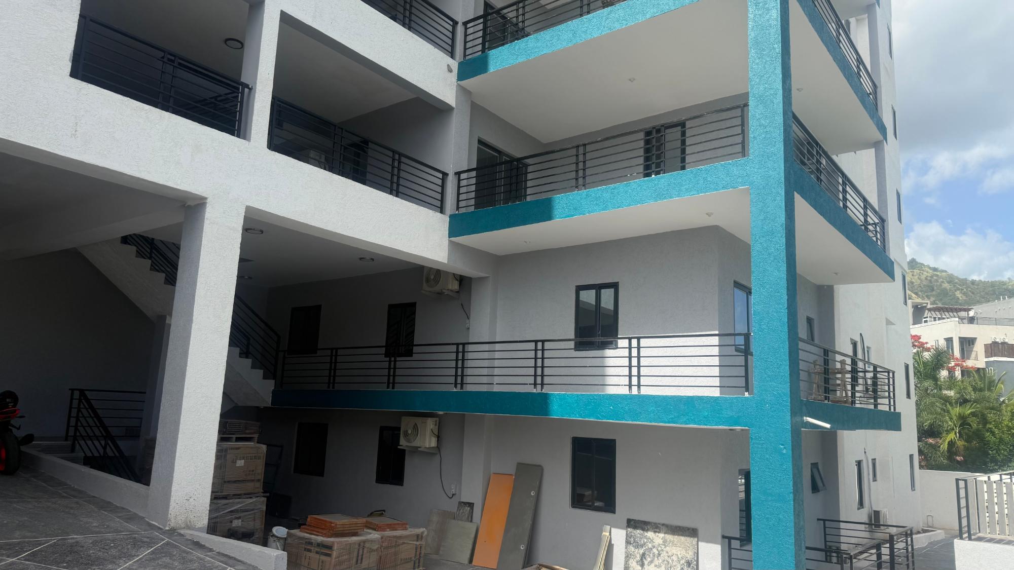 Apartment For Sale: RUSSELL HEIGHTS KGN 6, Kingston 8 | $68,000,000 photo 2