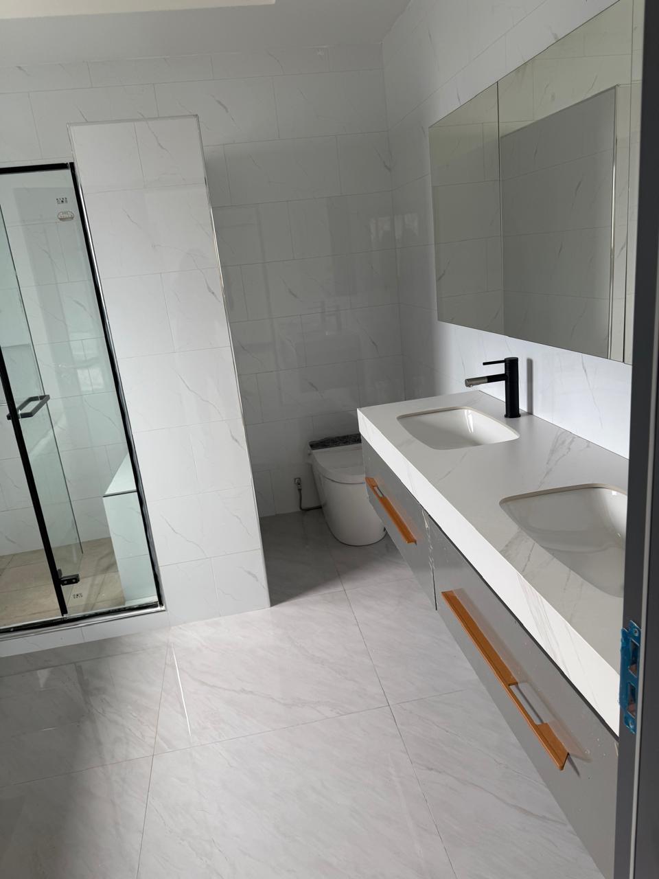 Apartment For Sale: RUSSELL HEIGHTS KGN 6, Kingston 8 | $68,000,000 photo 14