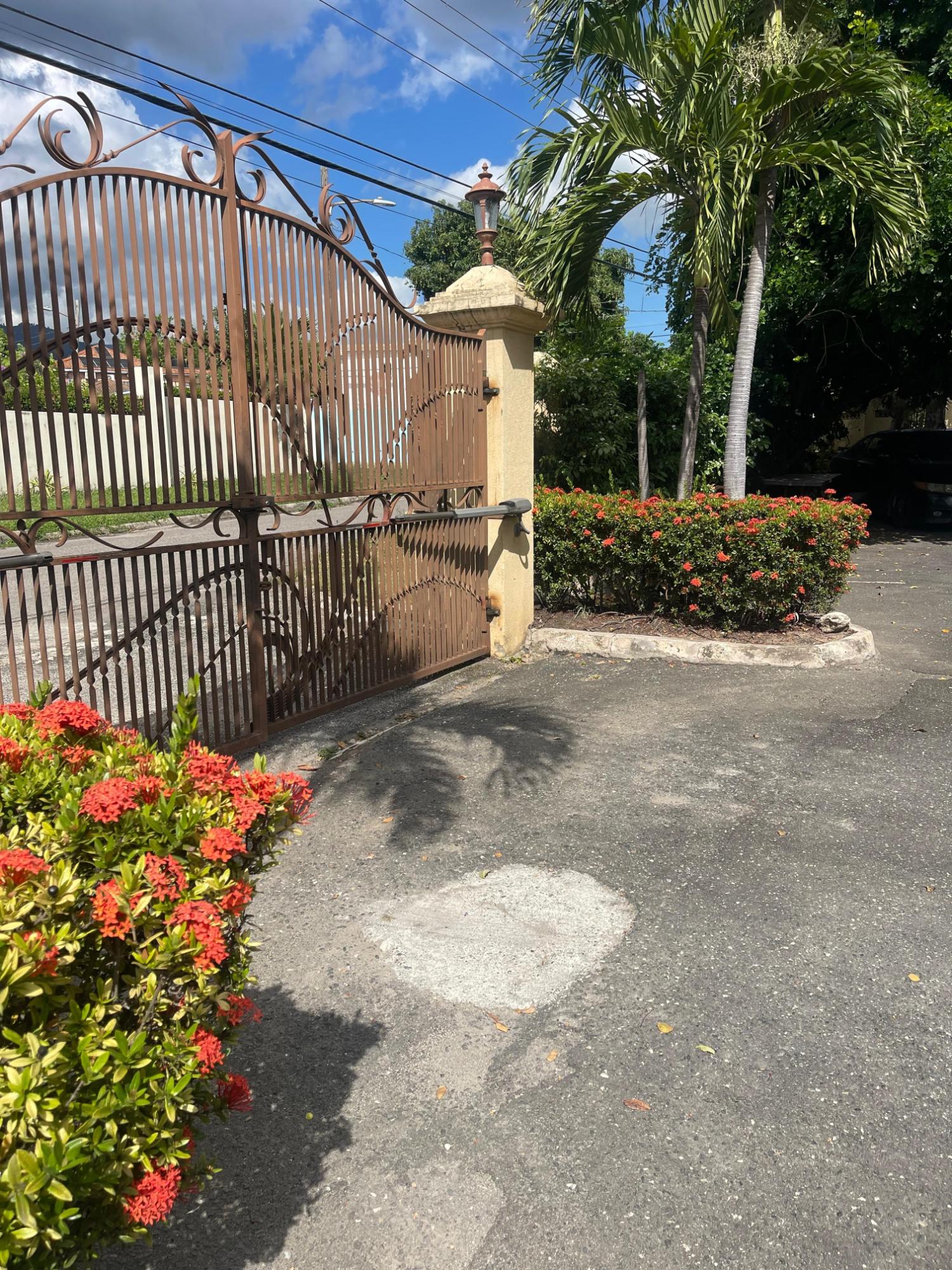 Apartment For Sale: VERMONT AVE, Kingston 19 | $40,000,000 photo 2