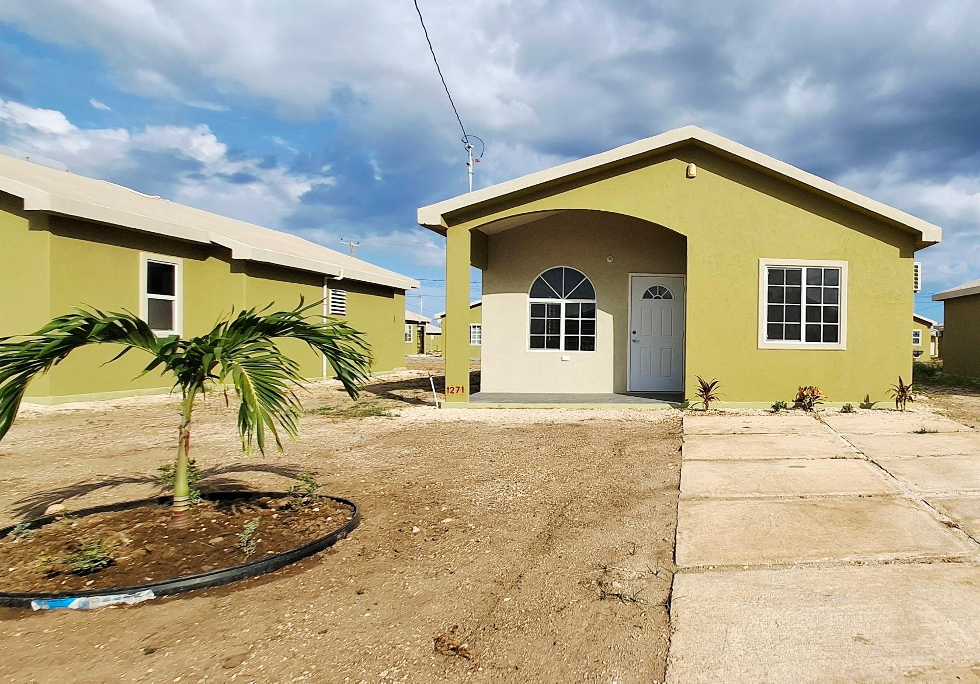 House For Rent: PHOENIX PARK VILLAGE 2, Phoenix Park | $130,000