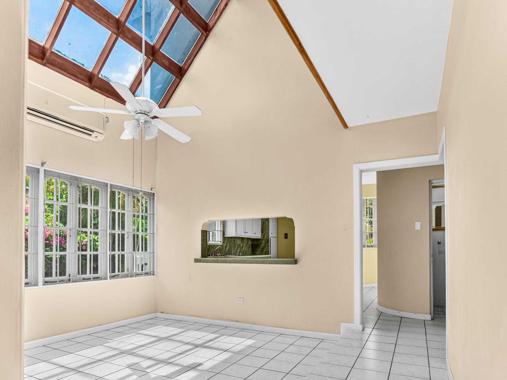 Townhouse For Rent: UPPER MARKWAY, Kingston 8 | $360,000 photo 5