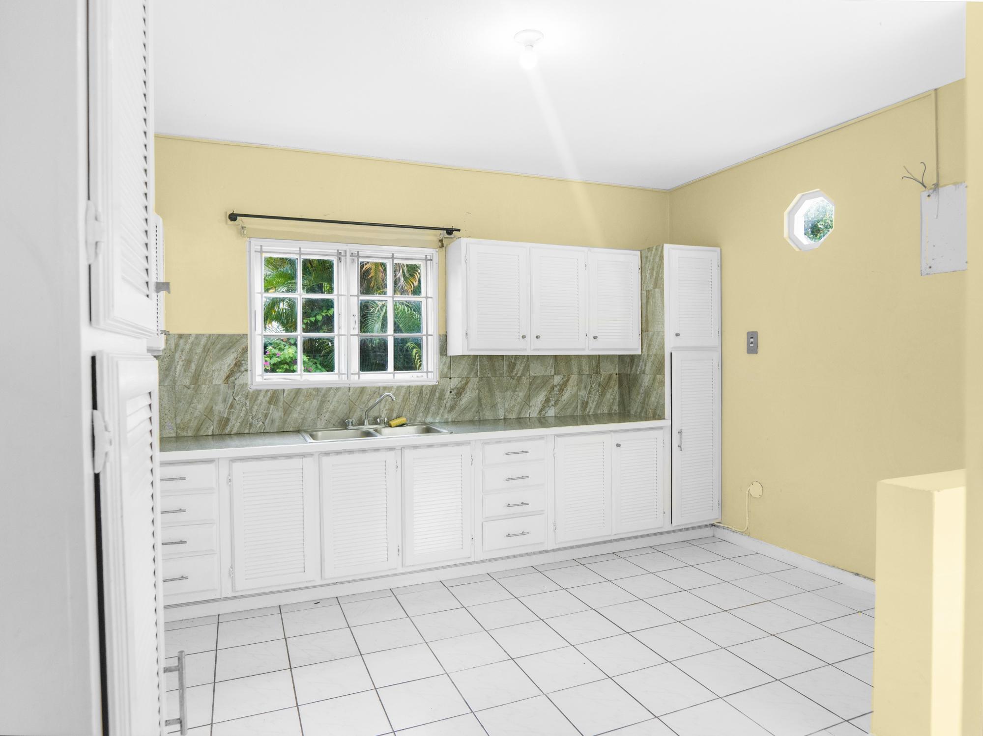 Townhouse For Rent: UPPER MARKWAY, Kingston 8 | $360,000 photo 10