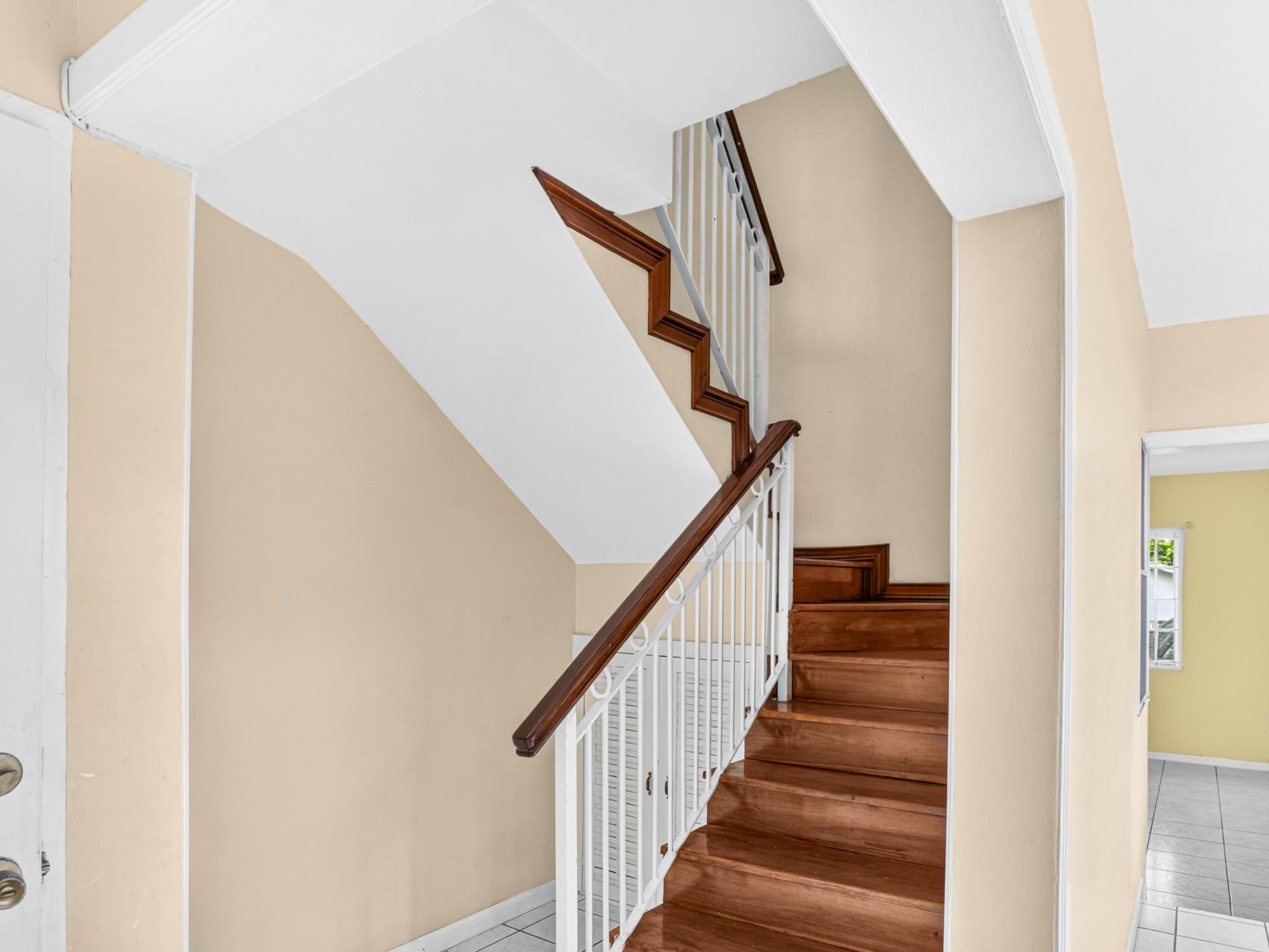 Townhouse For Rent: UPPER MARKWAY, Kingston 8 | $360,000 photo 13