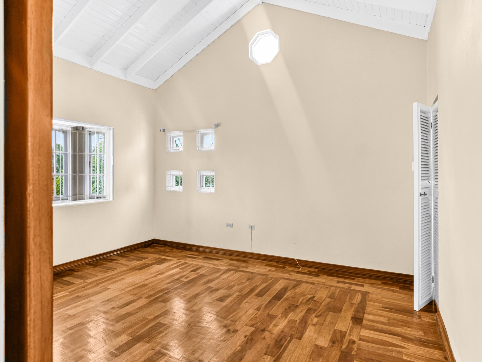 Townhouse For Rent: UPPER MARKWAY, Kingston 8 | $360,000 photo 15