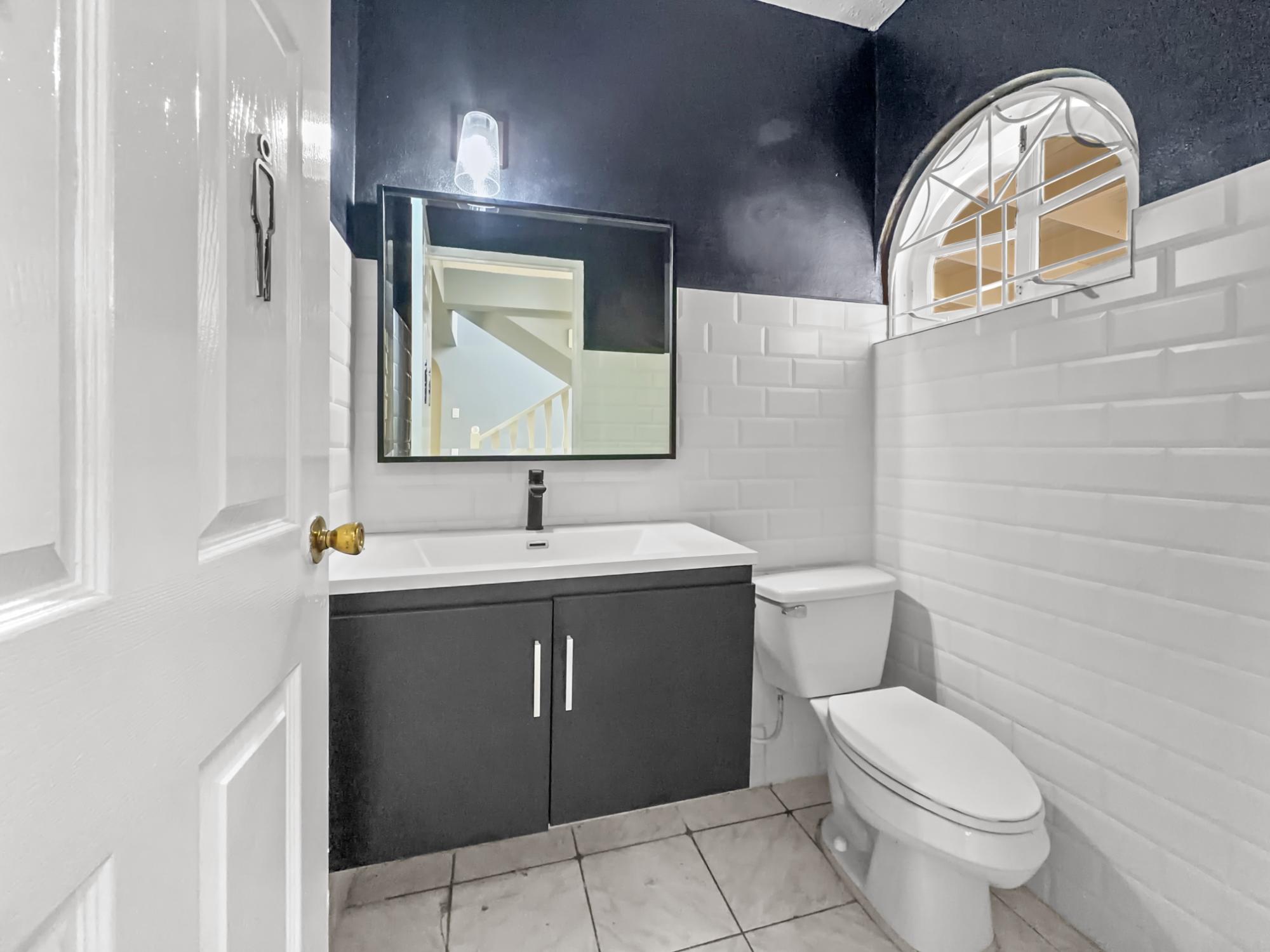 Townhouse For Rent: SHORTWOOD ROAD, Kingston 8 | $2,400 photo 6