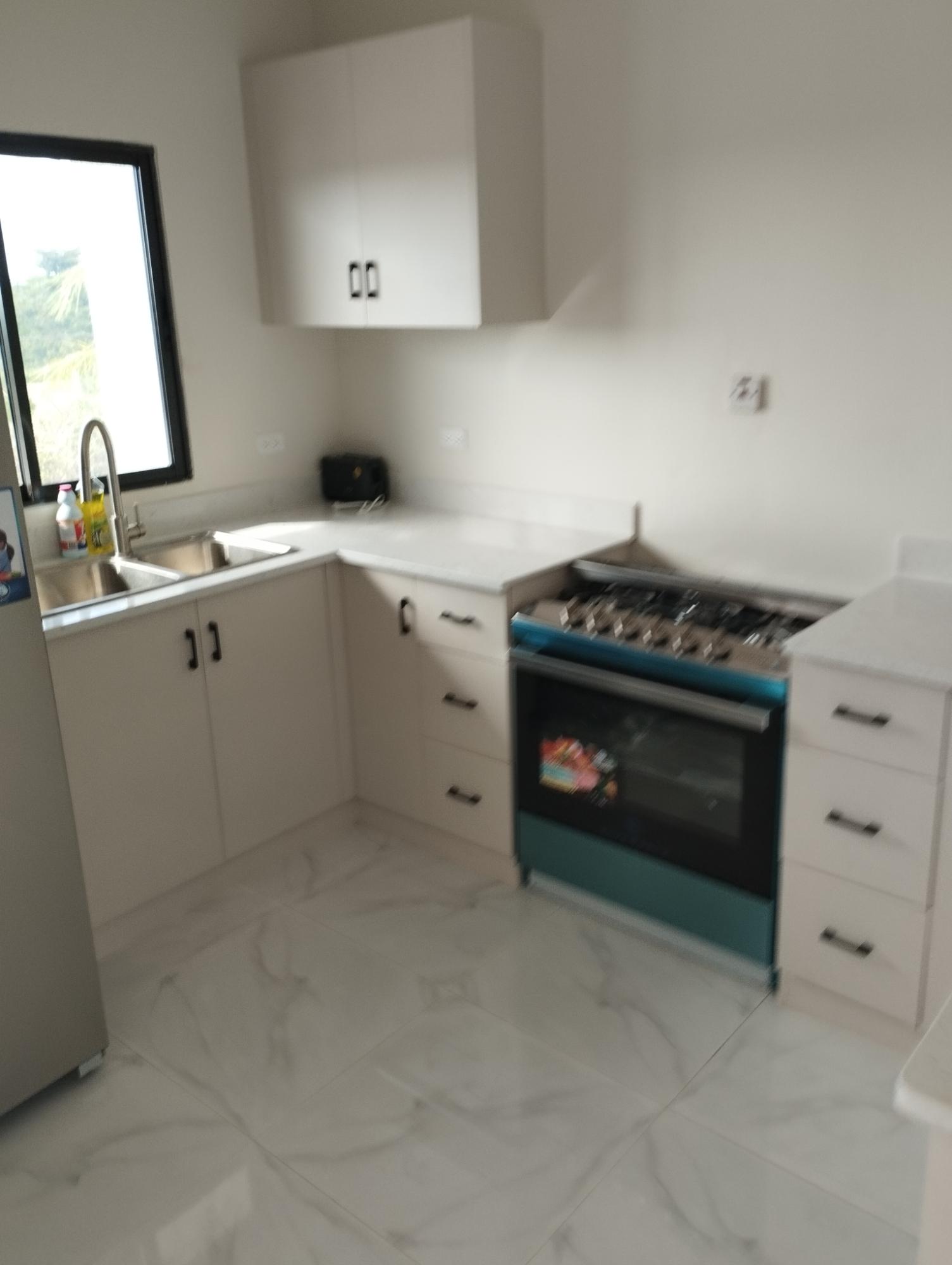 Townhouse For Rent: DISCOVERY BAY, ST ANN, Discovery Bay | $1,300 photo 4
